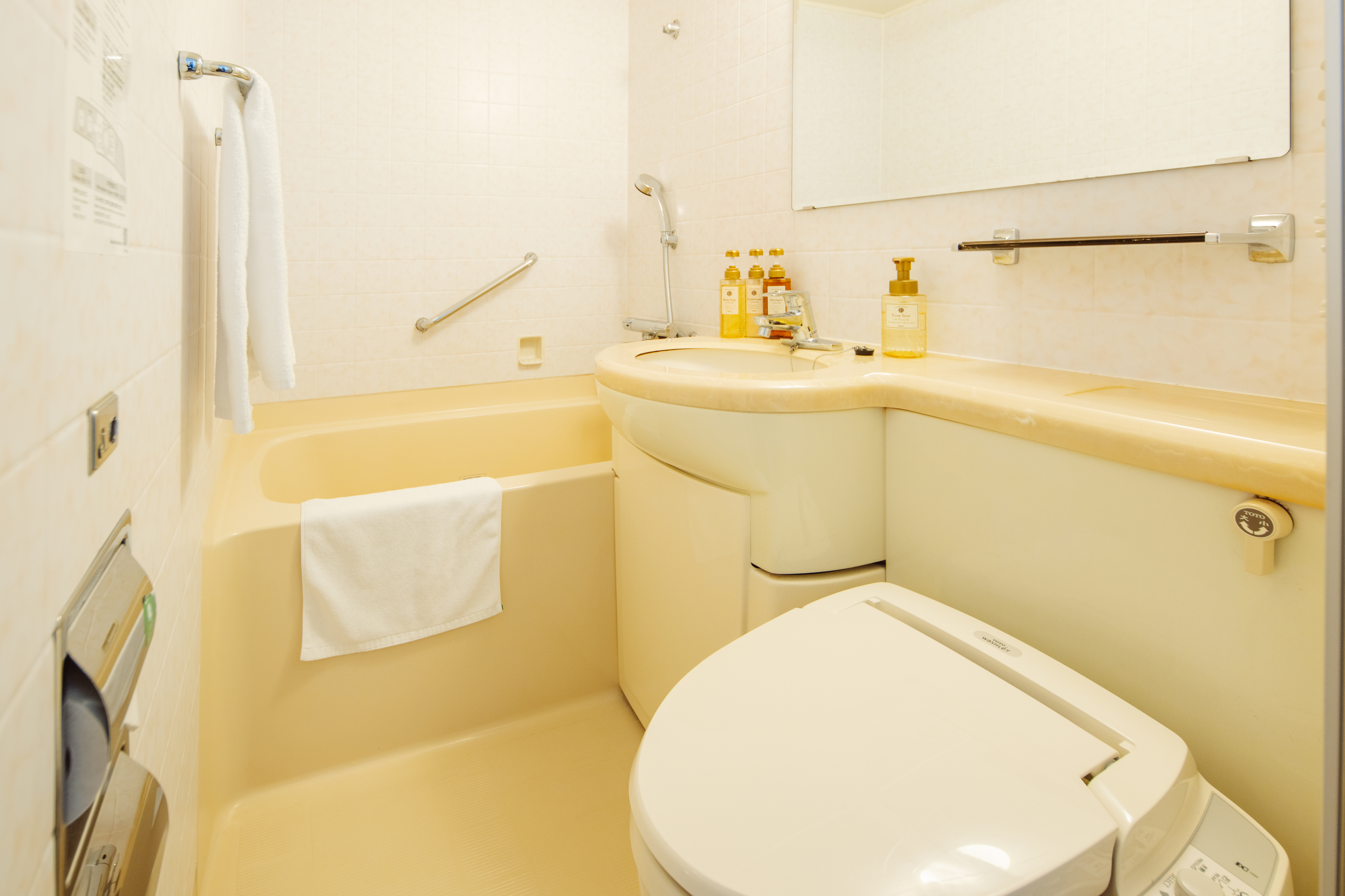 各客室はユニットバス仕様でございます