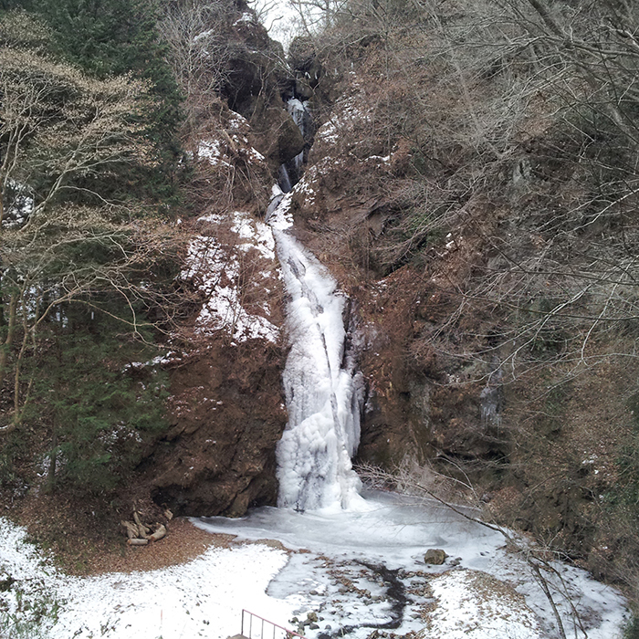 不動滝の結氷
