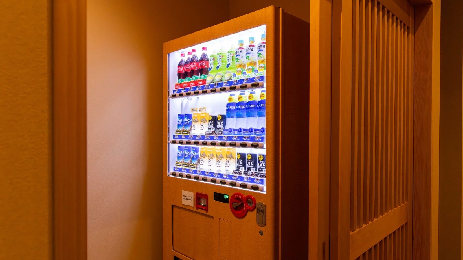 【館内｜自動販売機】
