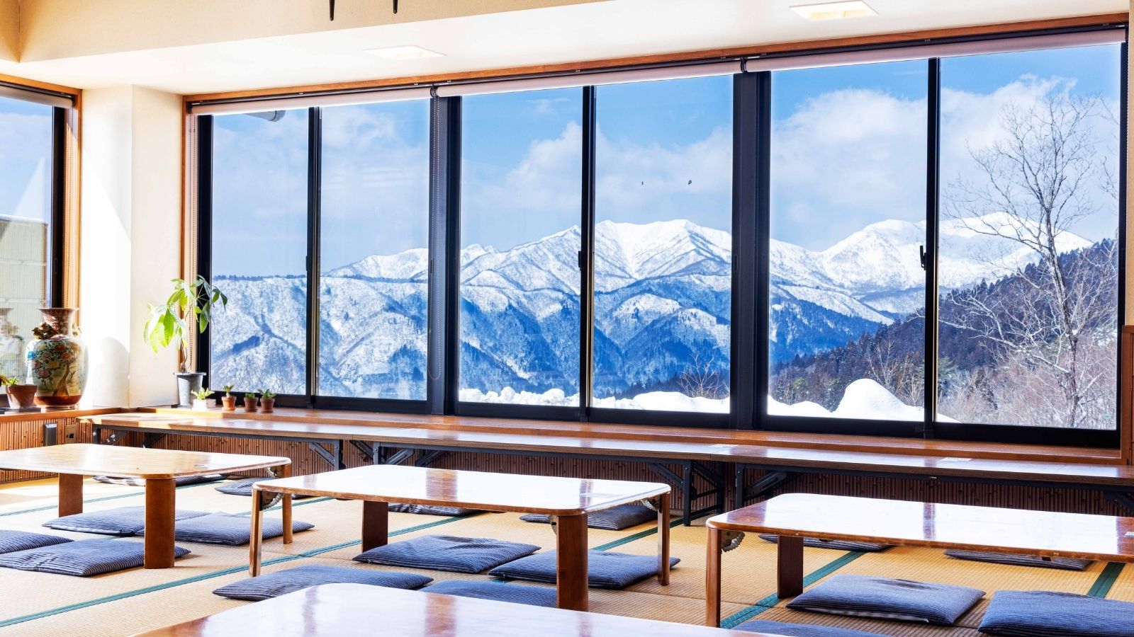 満天の湯 お食事処