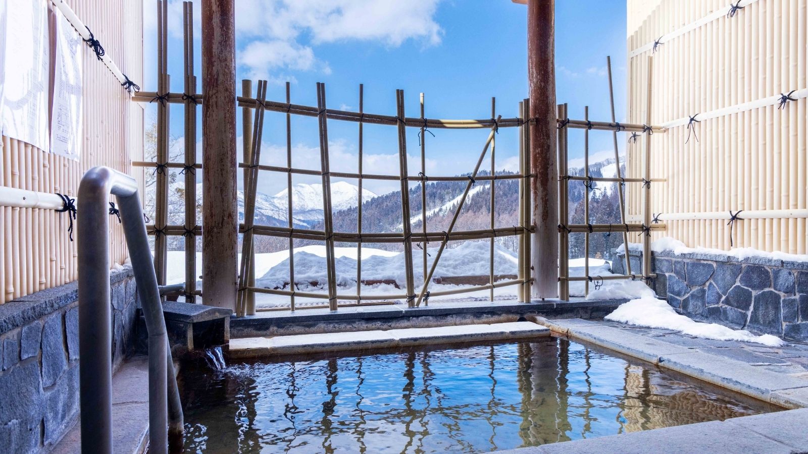 絶景貸切風呂「満天の湯」