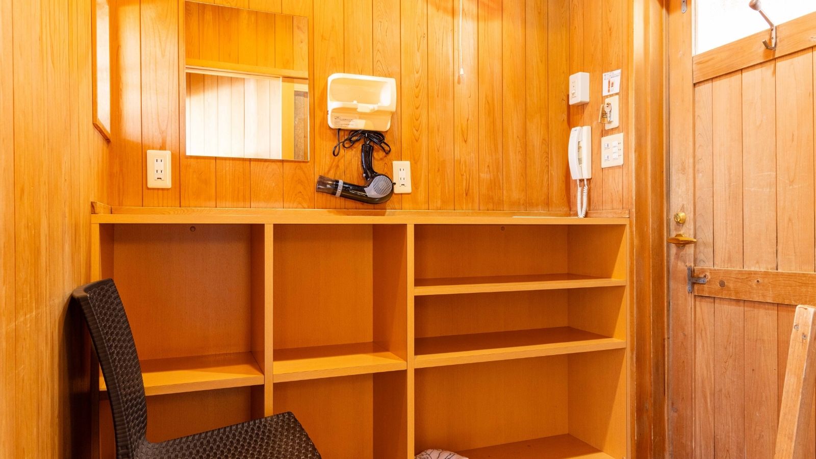 【貸し切り風呂｜脱衣所】