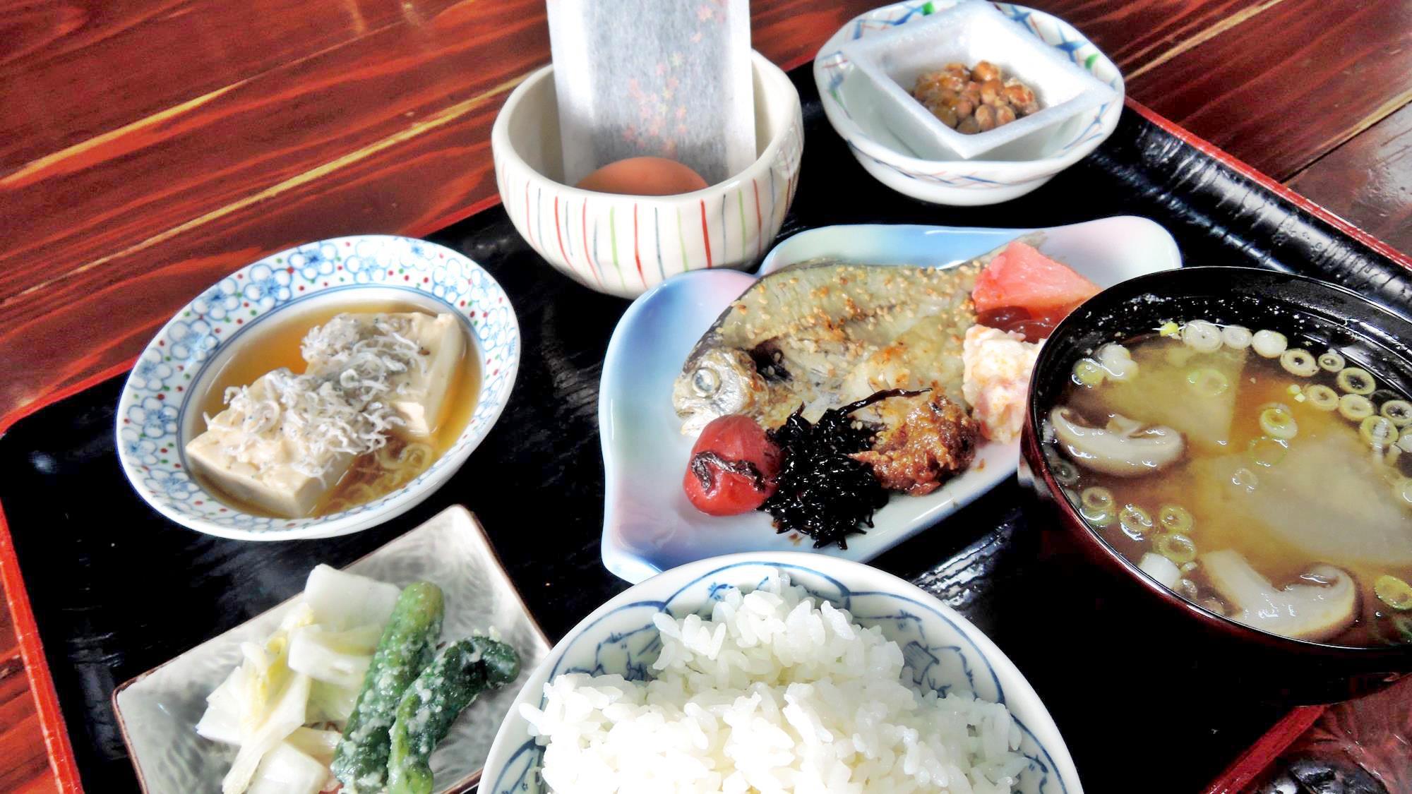 【朝食のみ】 朝はカラダに優しい和朝食をご用意♪夕食なし・朝食付き