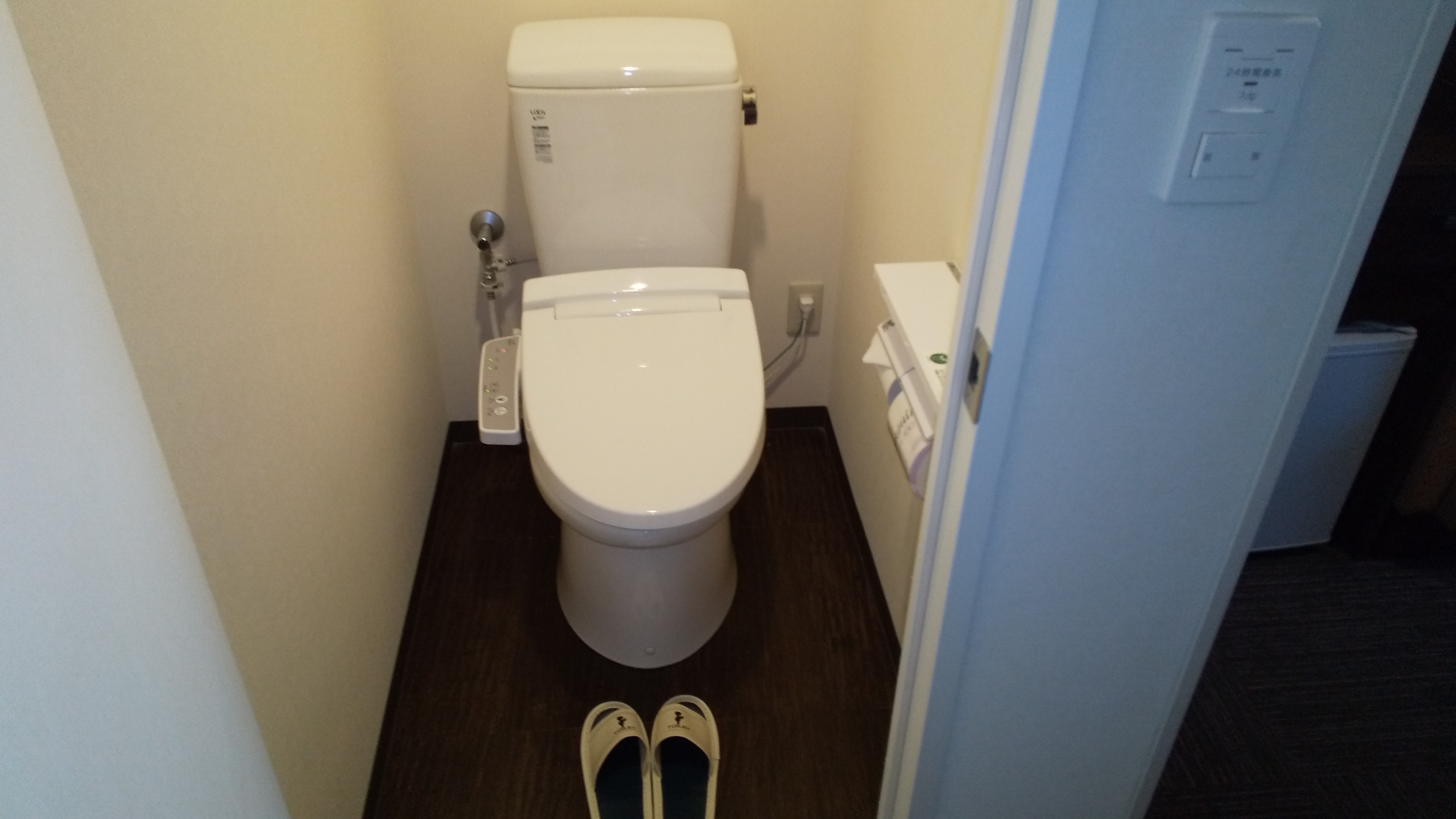 スタンダードシングル［ユニットバス無］トイレ