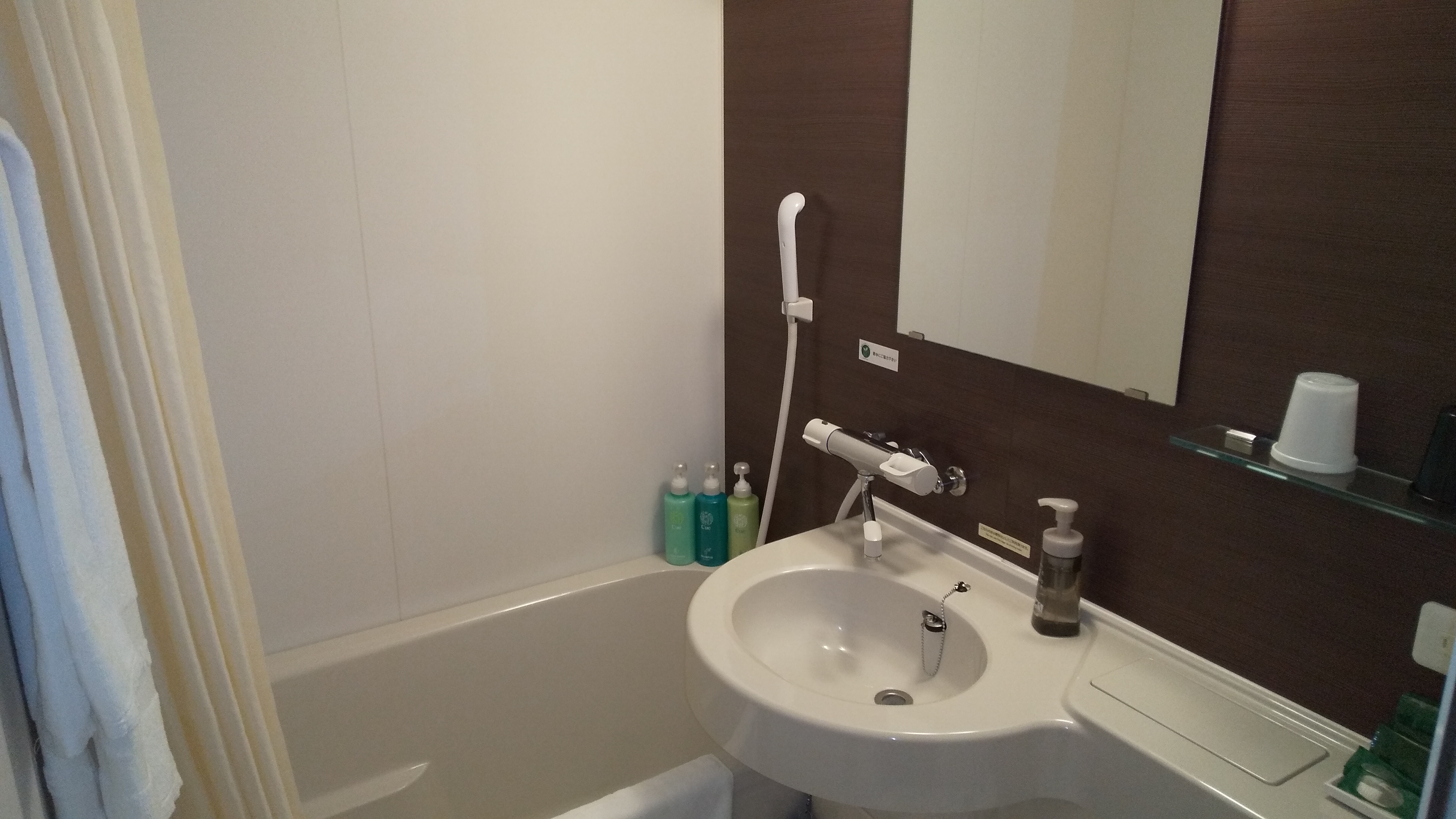 スタンダードツイン　ユニットバス内1