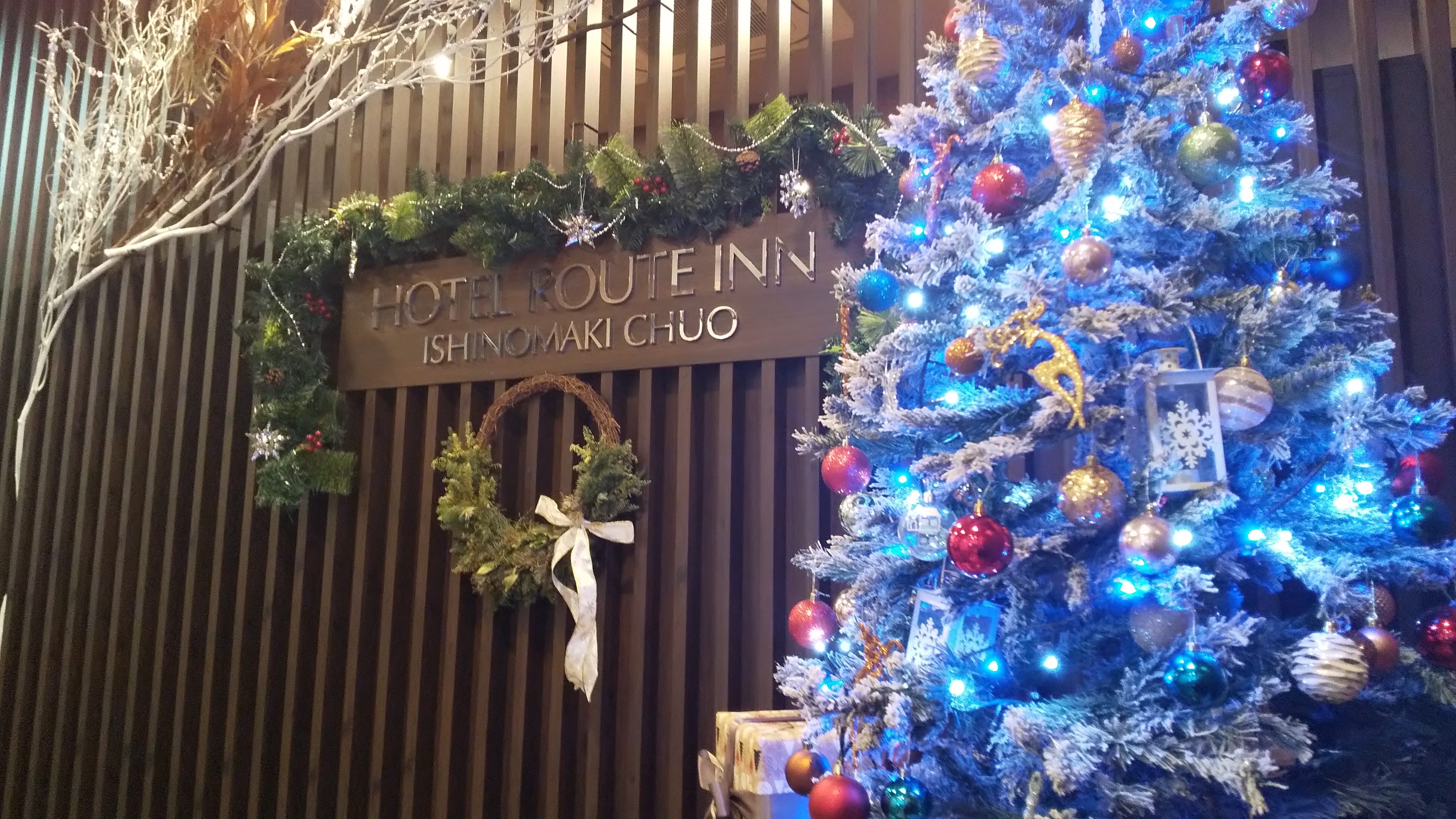 正面入り口　季節ディスプレィ