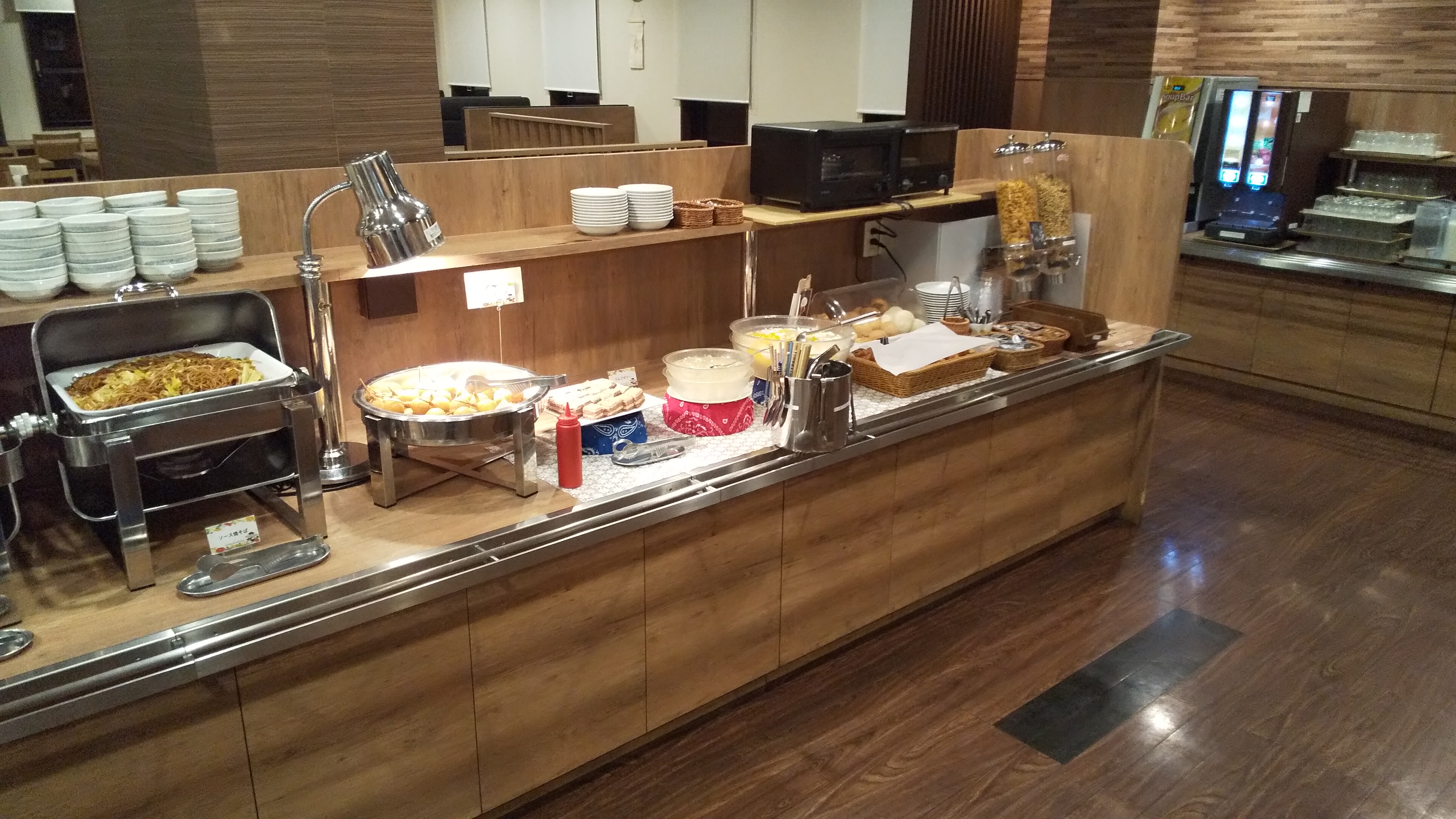 朝食バイキング無料サービス4