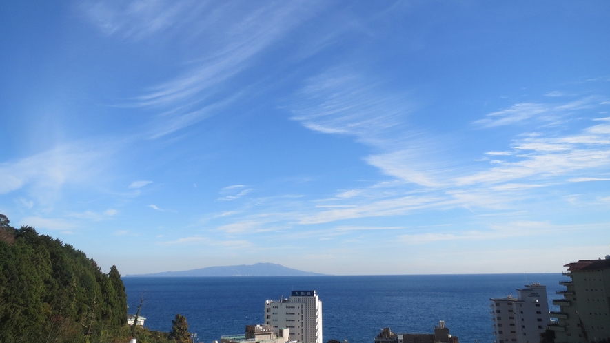 ・天気の良い日には伊豆七島の島々がご覧いただけます