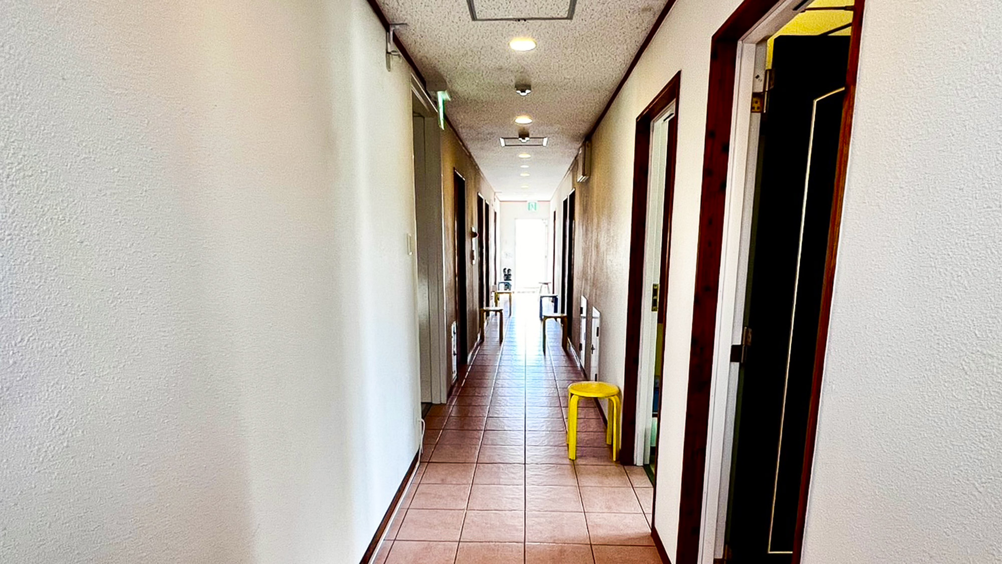 ・【通路】客室前の通路