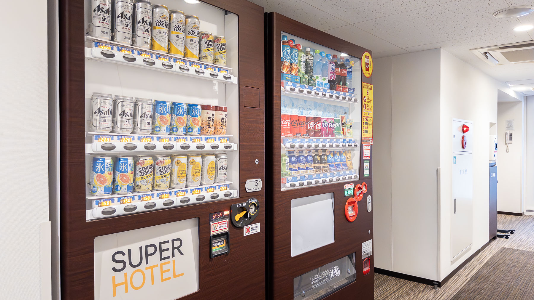 アルコールもジュースも館内でゲット！だからラクラク