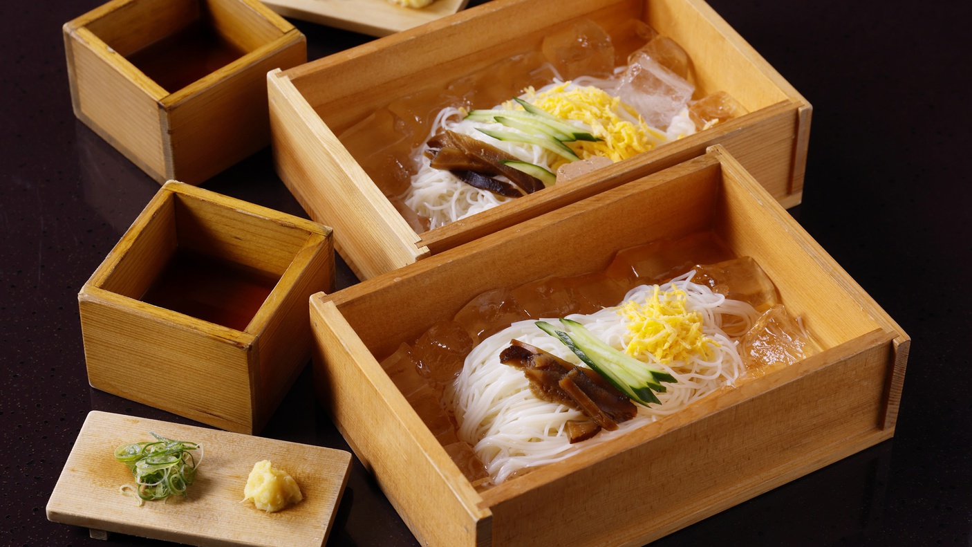 義経鍋プレミアム　三輪素麺