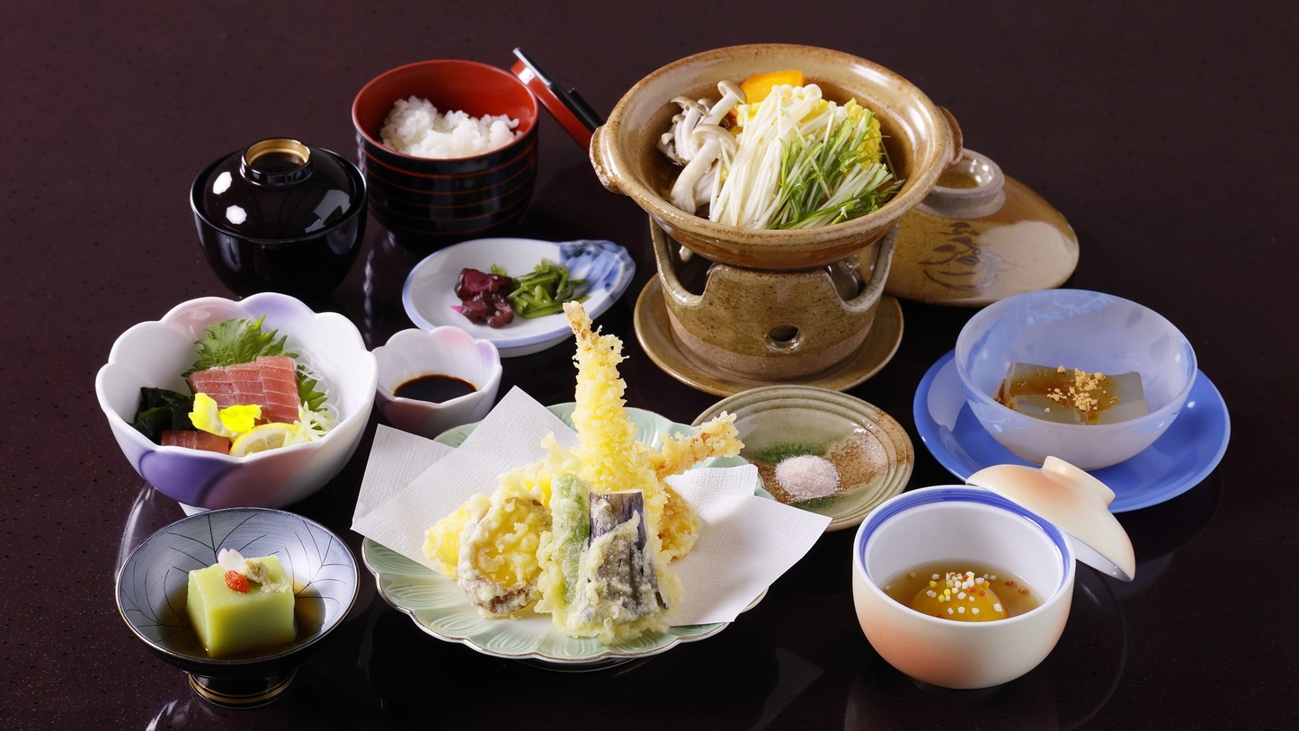 【日帰り/ご昼食】【11時〜15時】ミニ会席「花月」コース（デザートに吉野葛餅付）＠5,000円〜