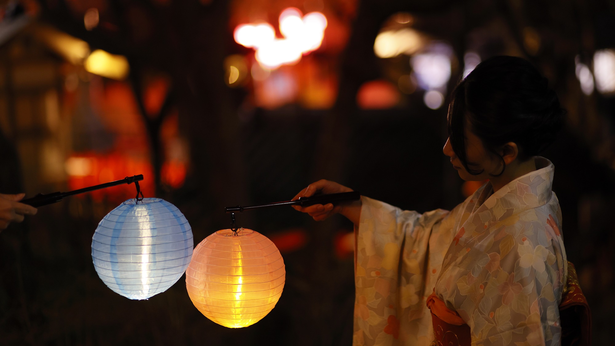 ホテル貸出の色提灯