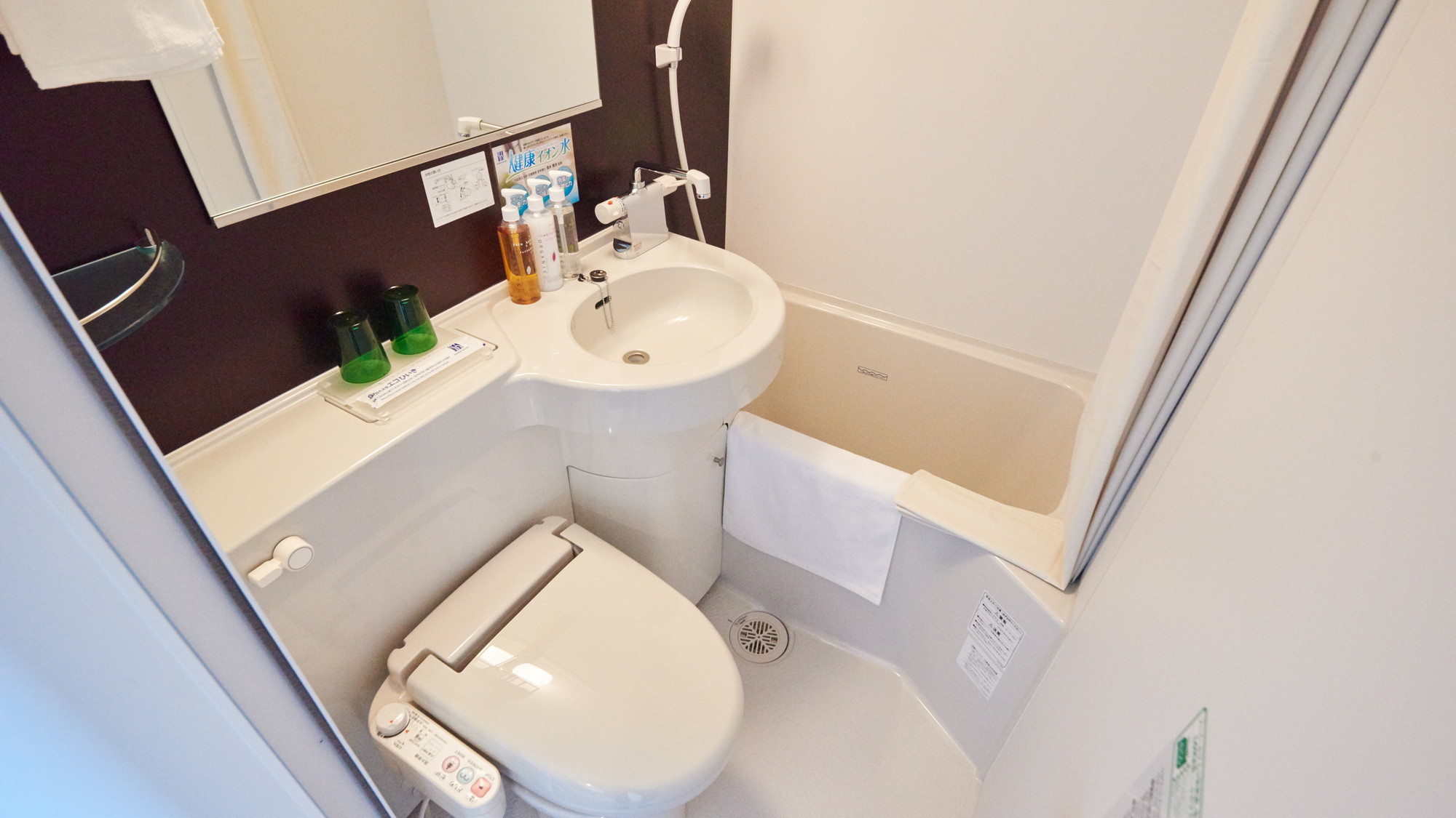 全室にユニットバス完備