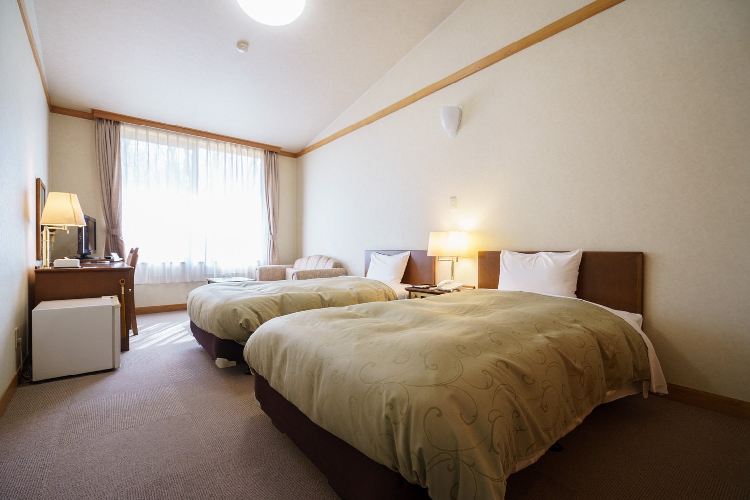 【クオカード1000円付　素泊まりプラン】天然温泉でリラックス☆9種の湯とサウナ付◆Wi-Fi無料