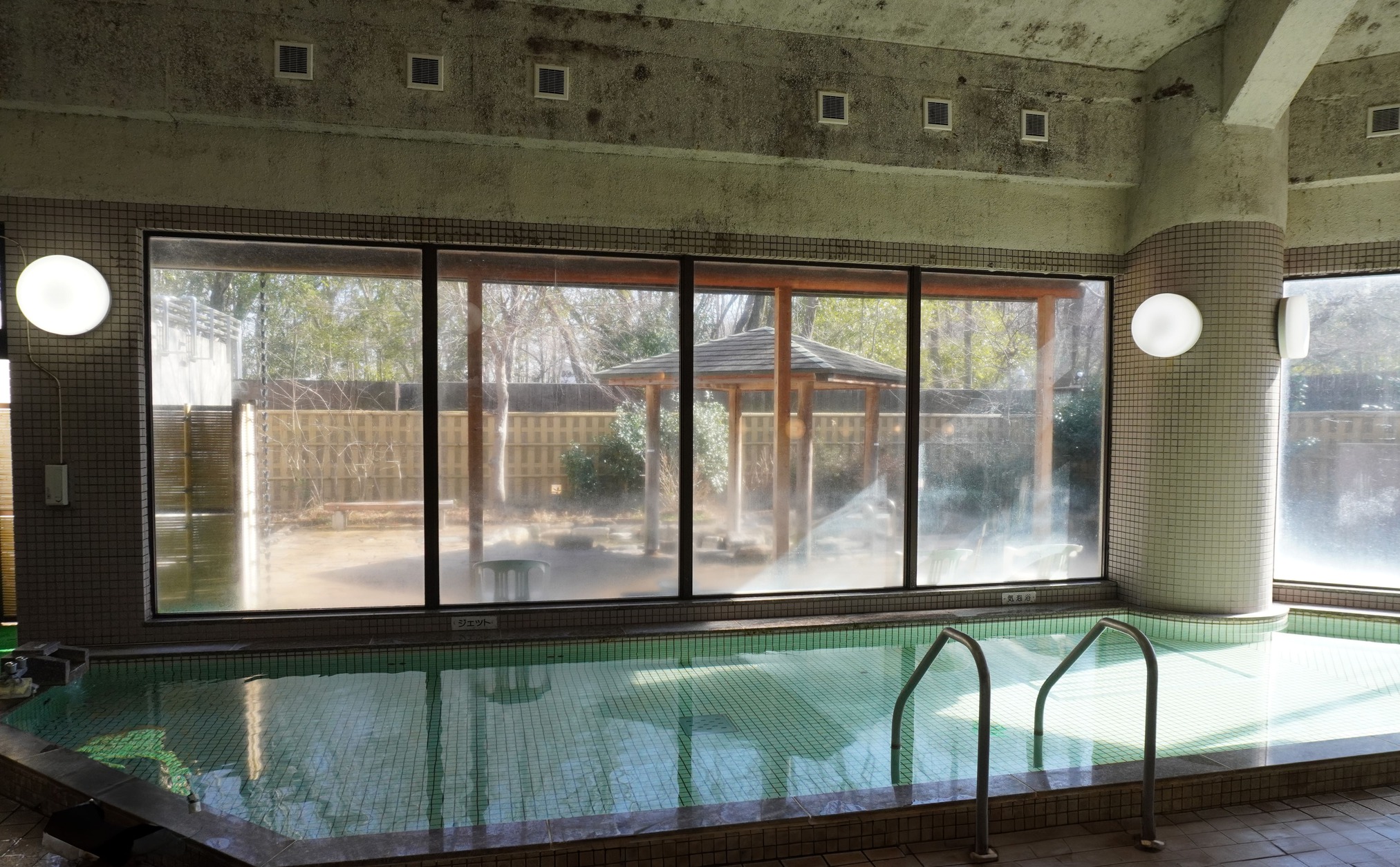 【素泊まり】天然温泉でリラックス☆9種の湯とサウナ付◆Wi-Fi無料