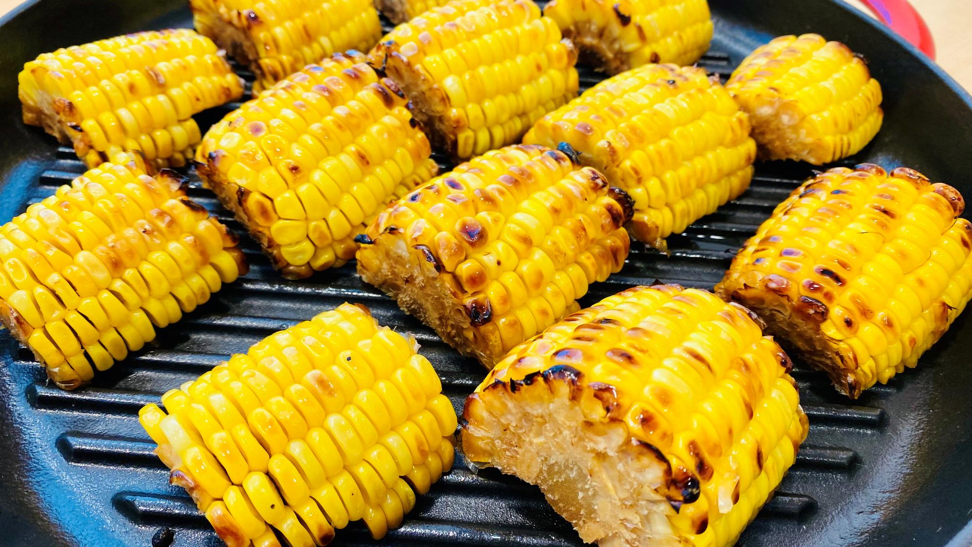 朝食イメージ（焼とうもろこし）