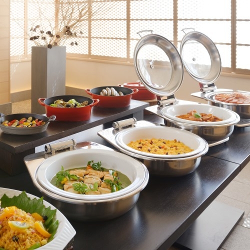 『フォレストヴィラDOG』に宿泊！ホテルの和洋ブッフェ付きプラン（朝食付）