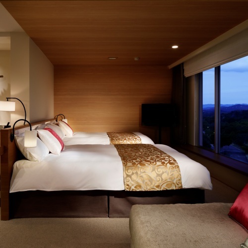 [Premier Deluxe Room] 以天然木材為基礎的精緻客房
