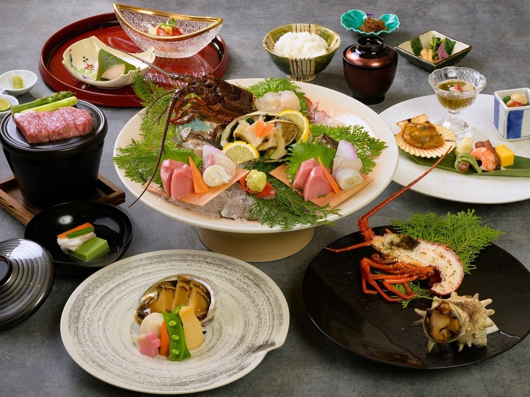 4/18リニューアルオープン【三重の3大味覚】伊勢海老＋鮑＋松阪牛を堪能　特別懐石プラン（夕朝食付）
