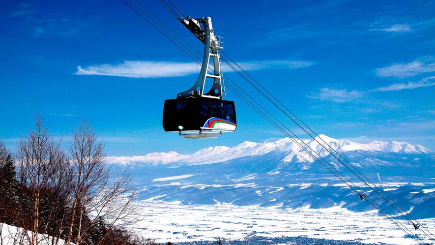 富良野スキー場提供写真（ロープウェー）