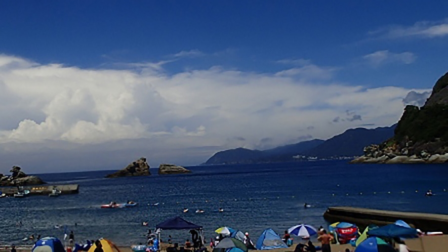 *夏の雲見海岸