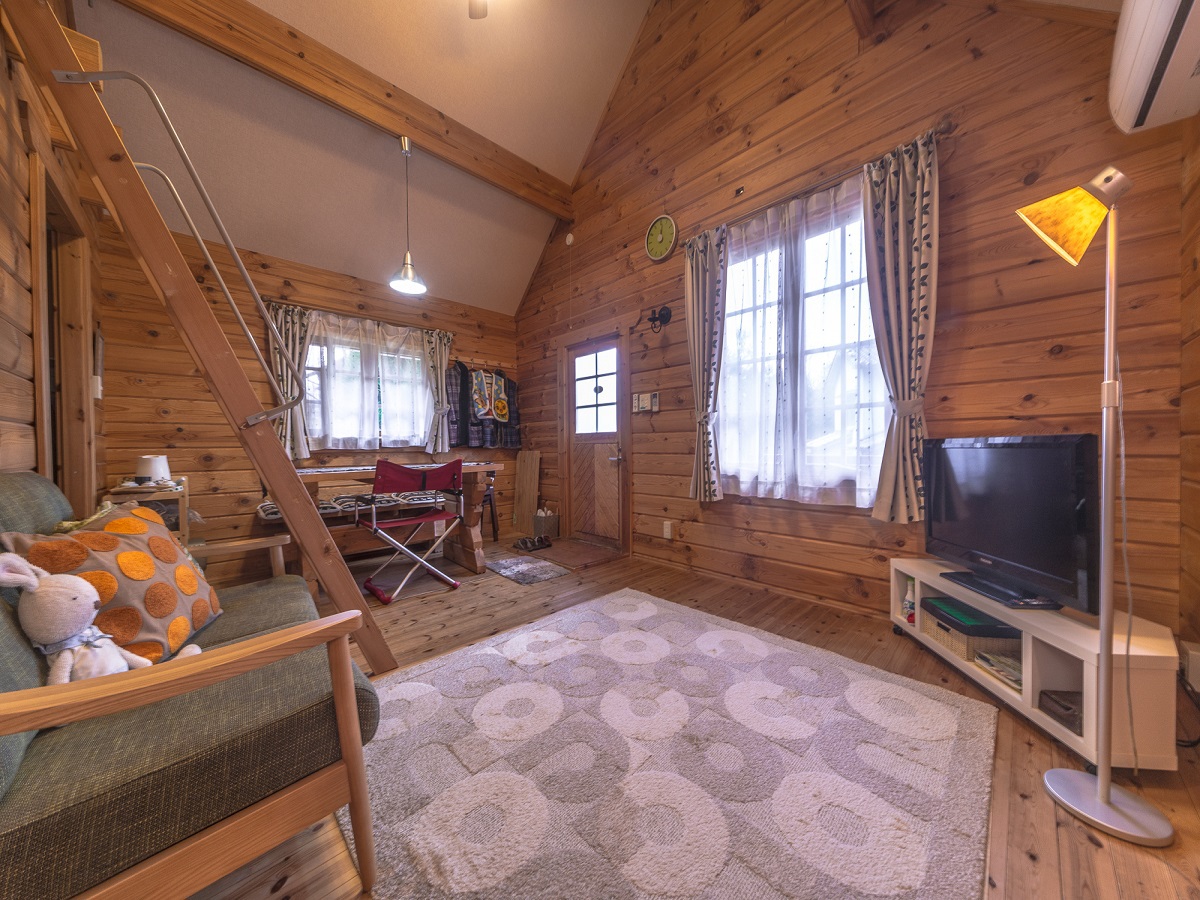 【はづき】フィンランドログハウス・ロフトタイプ ＜室内源泉かけ流し温泉付＞（1〜4名利用）