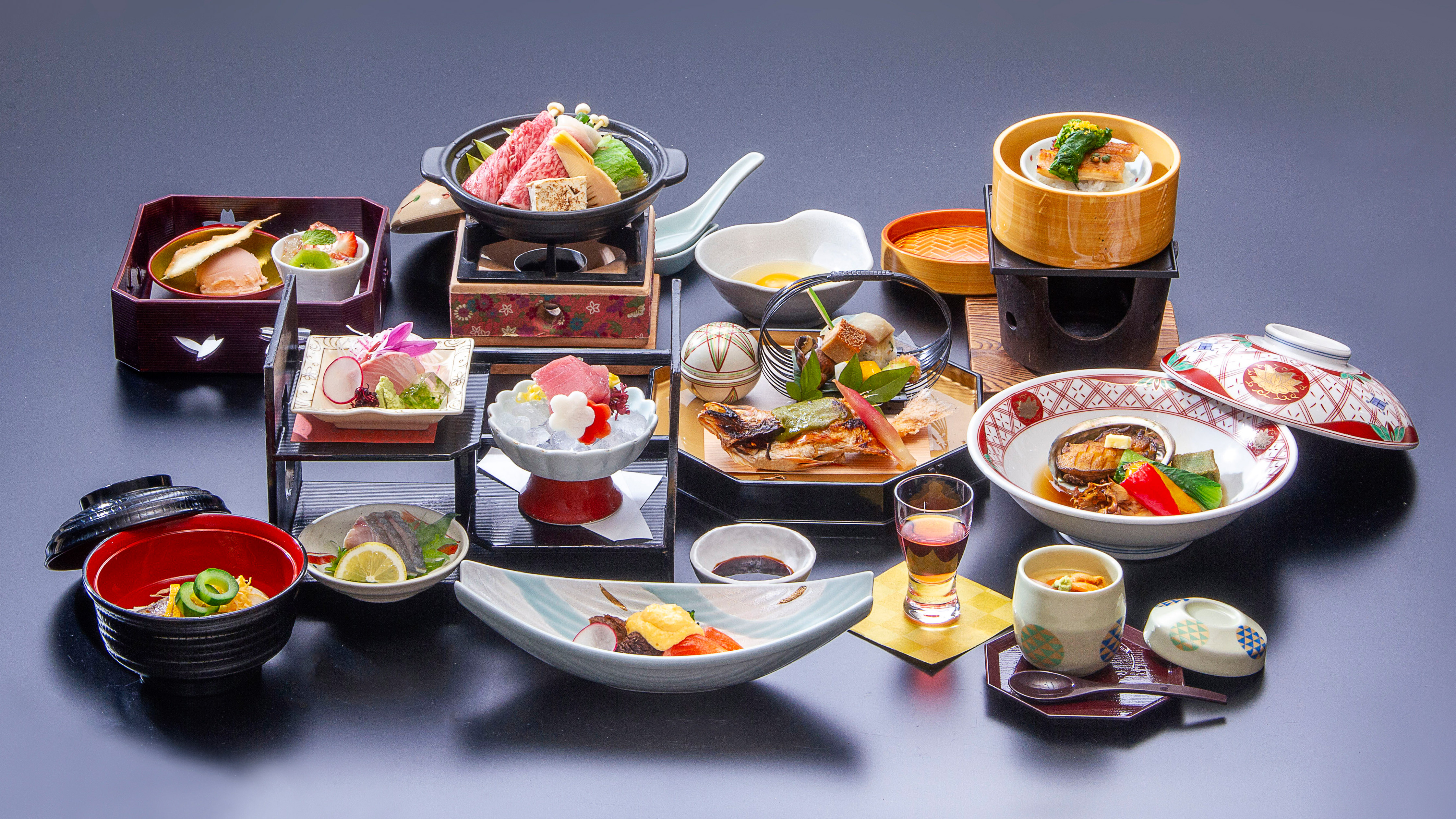 【2026春◆厳選島根グルメ！山海の饗宴会席】島根和牛、あわびがメインの豪華な会席です。