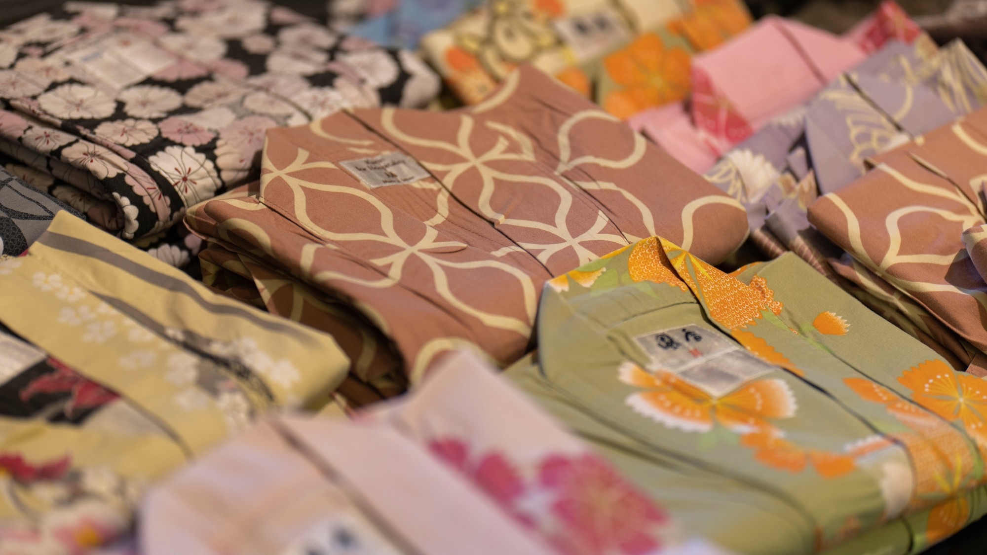 【アワビの刺身】伊豆の新鮮な海の幸を、季節の会席と共に贅沢に堪能（夕朝食付）