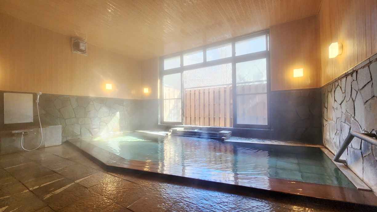 【素泊】《観光＆連泊に》軽井沢を自由気ままに♪チェックｉｎ22時ＯＫ！《貸切露天風呂無料》