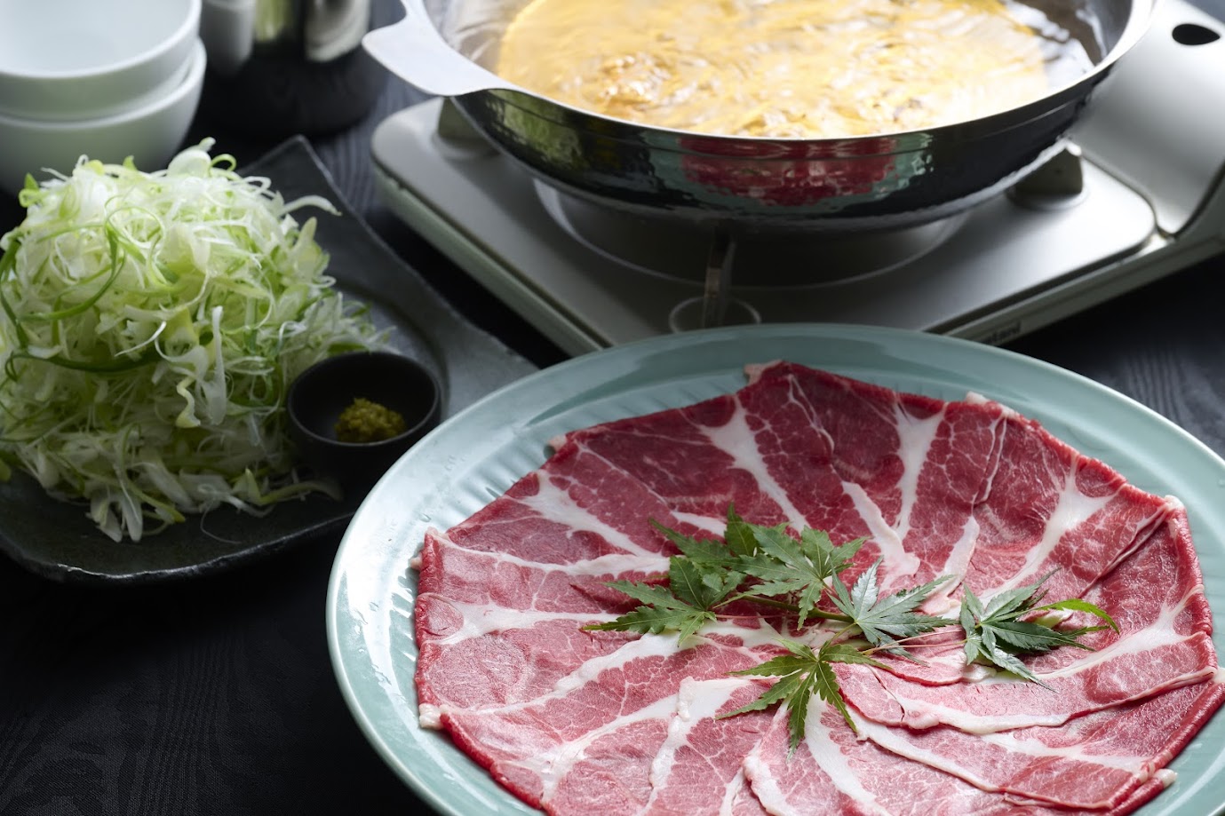 【肥後ダイニングそろメニュー一例】馬しゃぶ