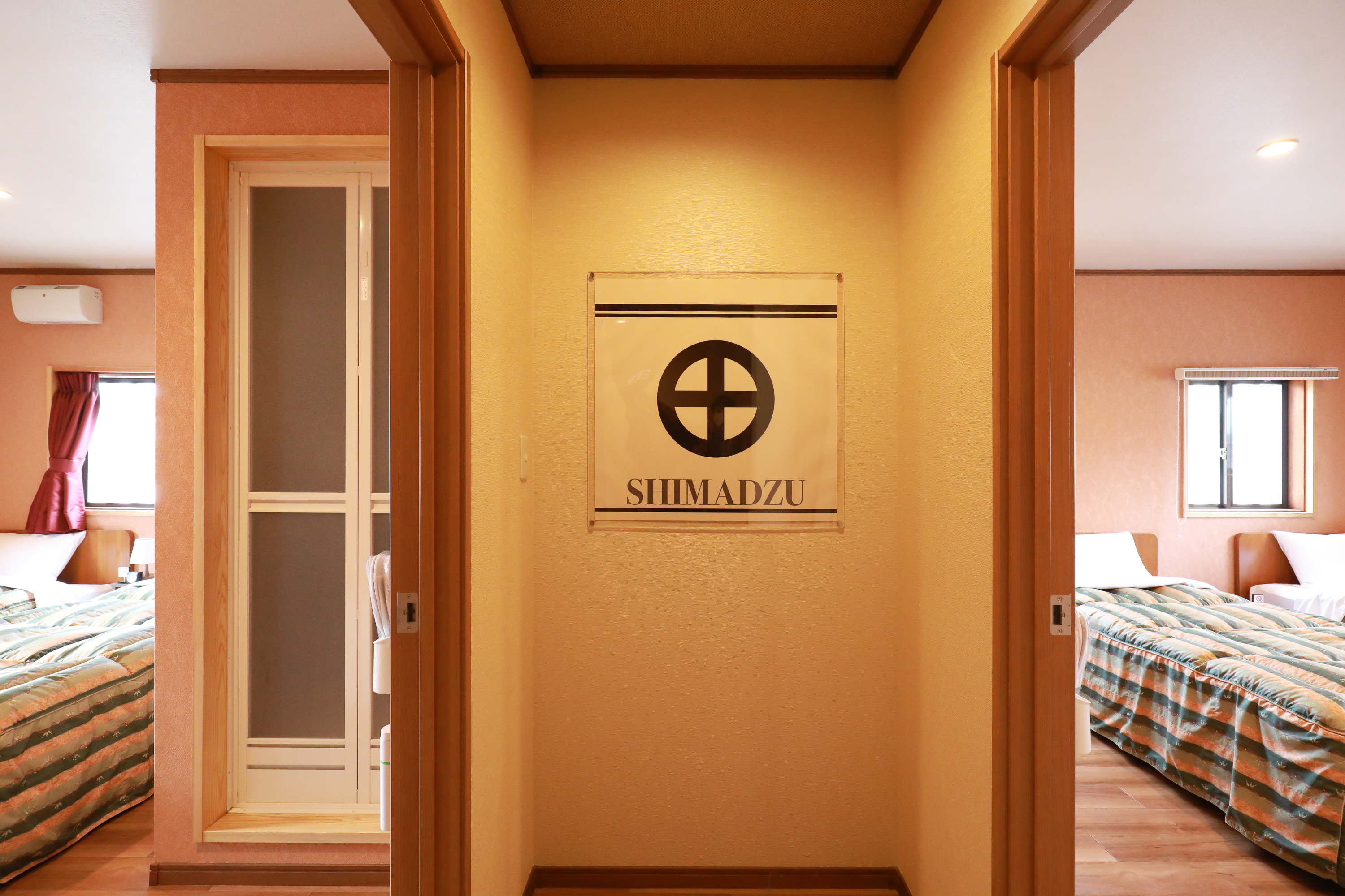 【蔵INN家紋】島津　お部屋は左右の部屋に分かれております。