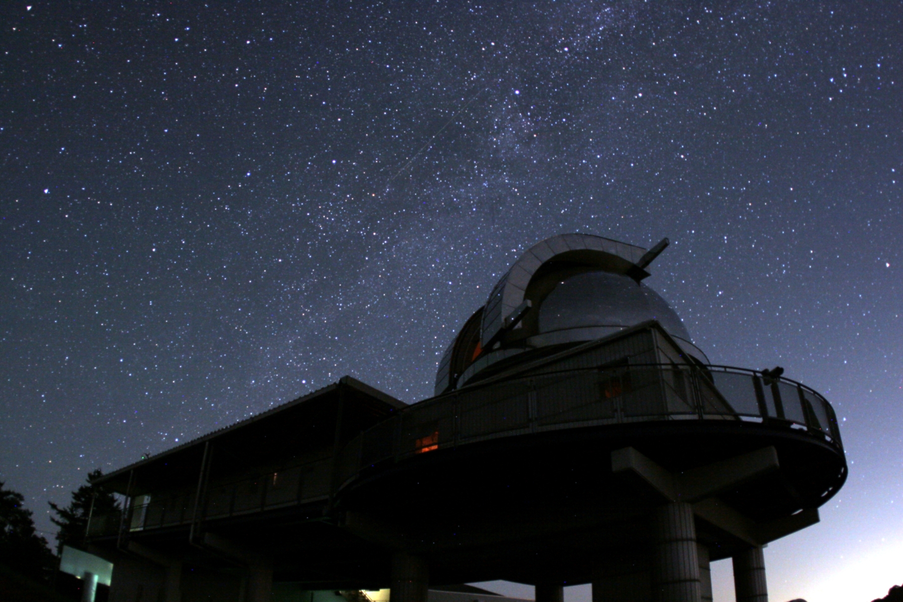 美星天文台と満点の星空