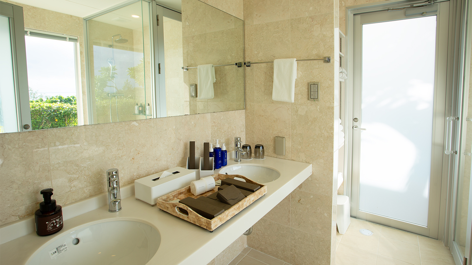 パウダールーム（2ベッドルームタイプ）