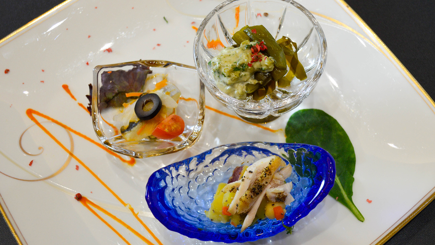 【さき楽45】早めのご予約がお得！ご夕食は三陸の旬を愉しむ季節の洋風コース＜凪＞【2食付】