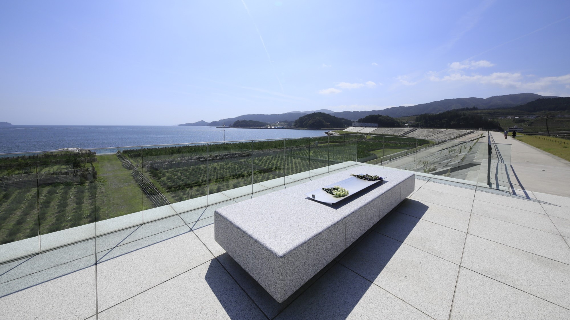 【献花台】当館から車で約4分