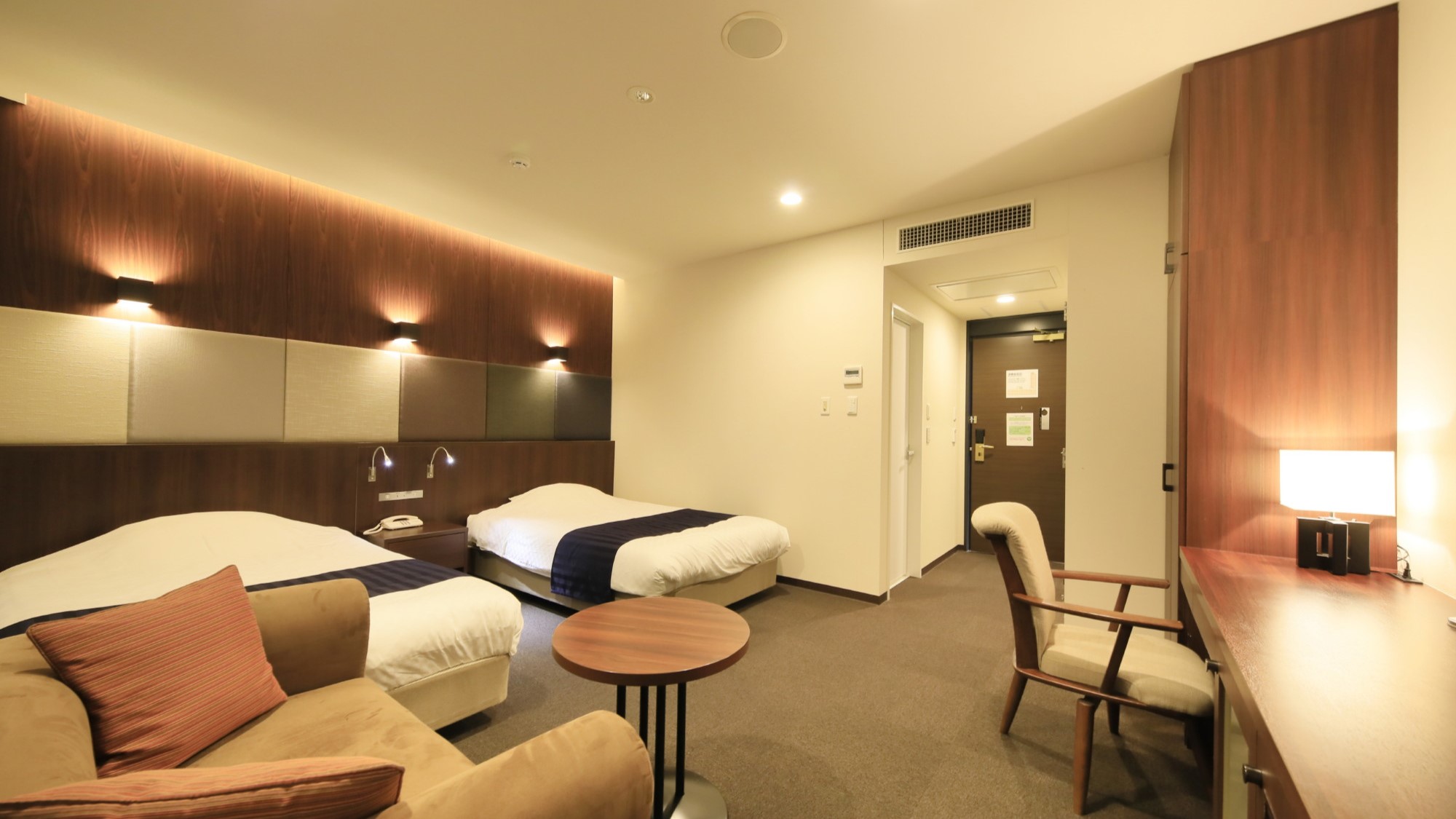 デラックスルーム