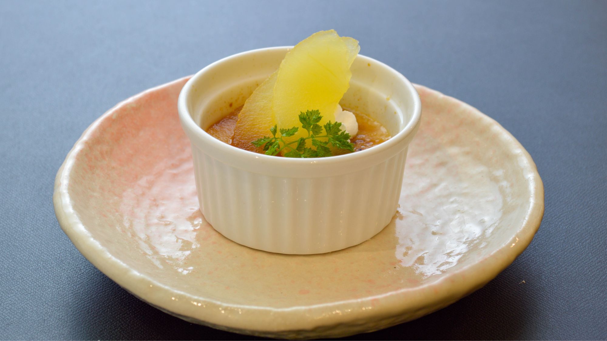 凪_2025秋料理｜カシスクレームブリュレ