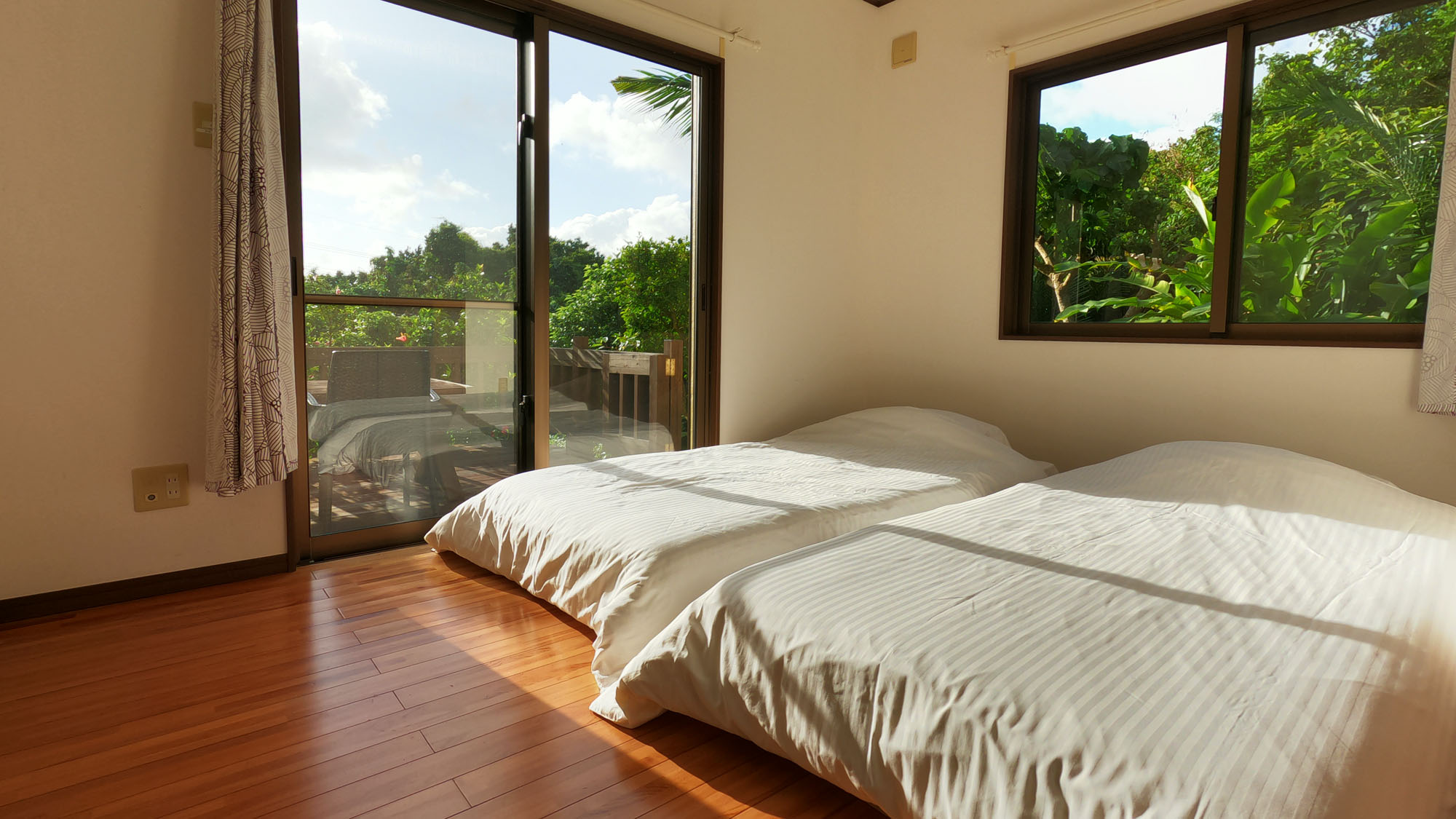 ベッドルーム◆窓の外には自然が広がります*