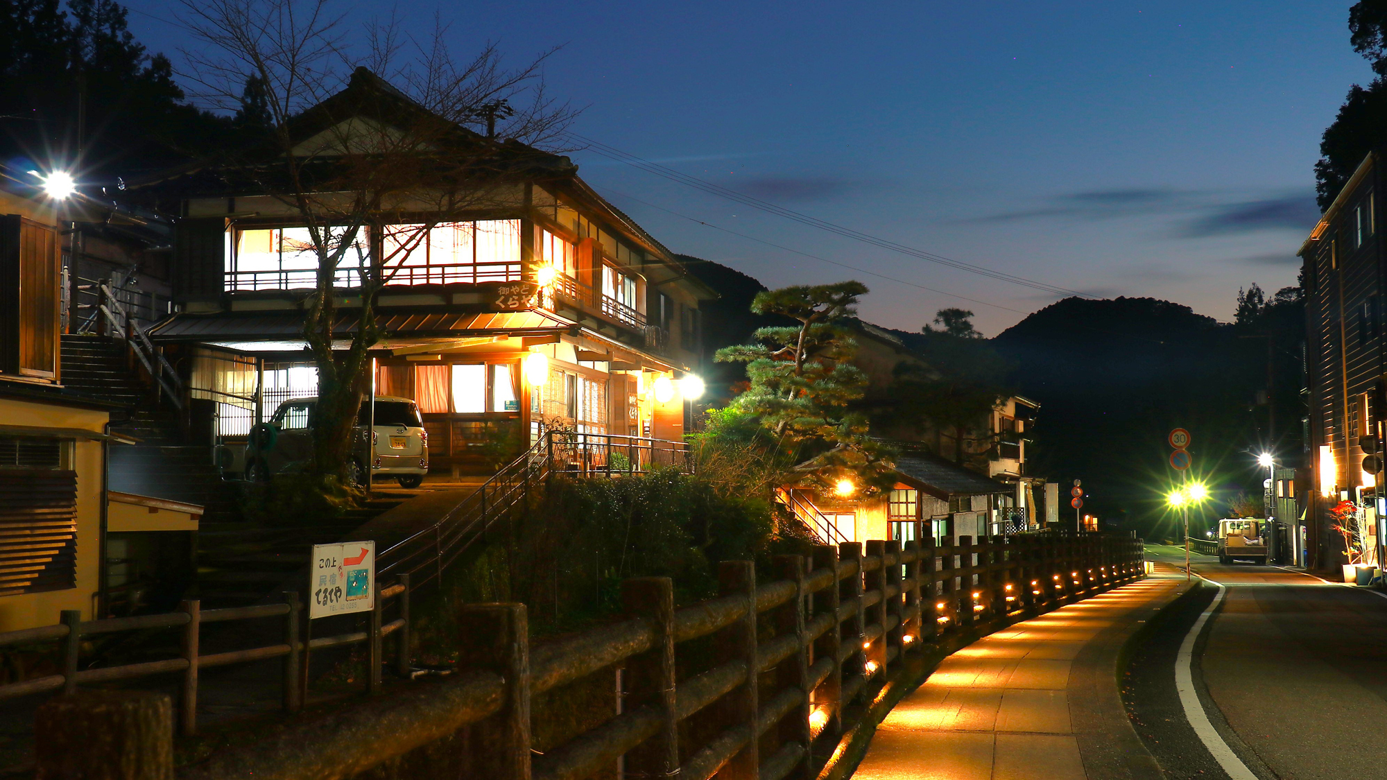 ー外観ー　夕景 