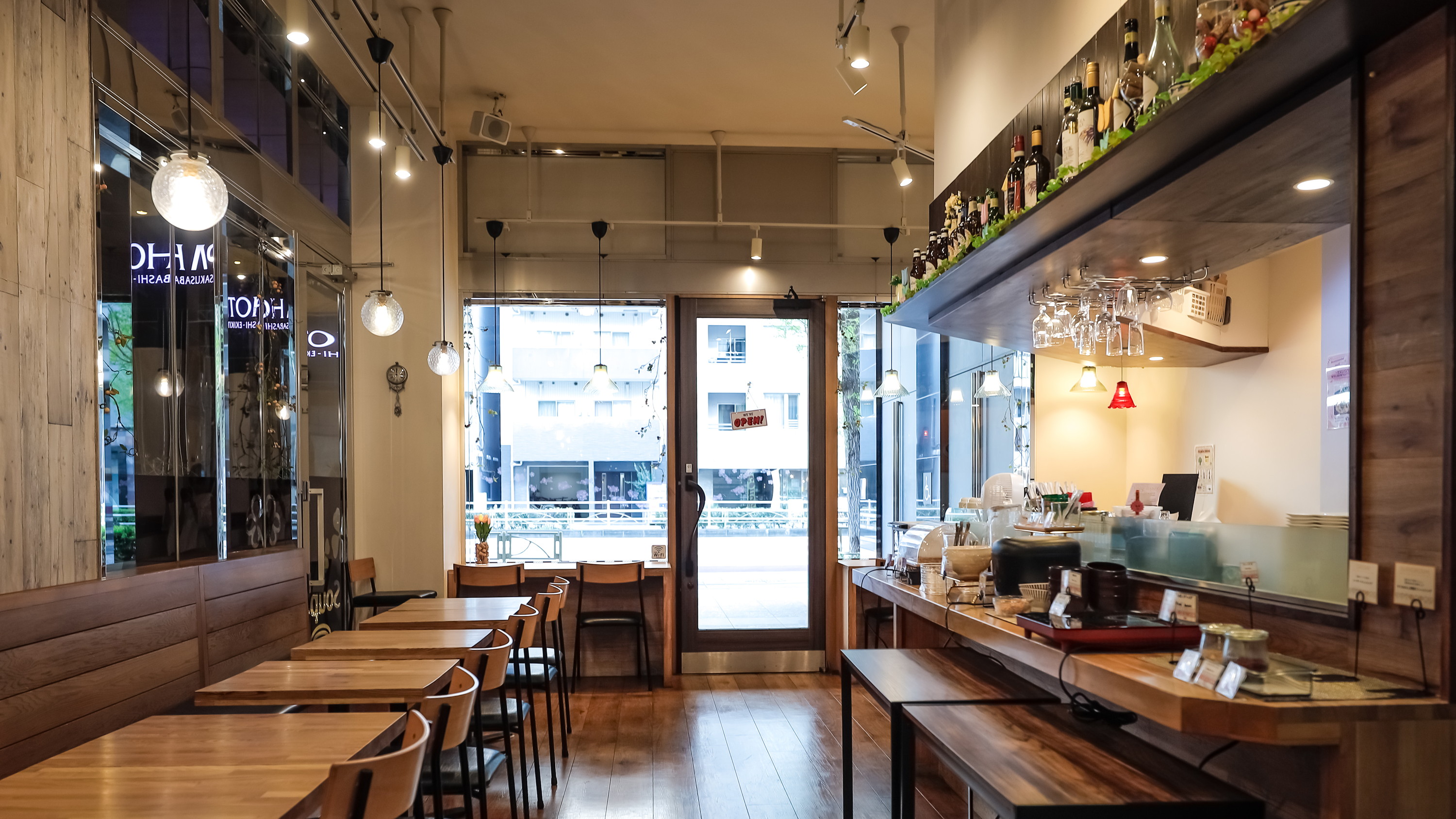 レストラン店内