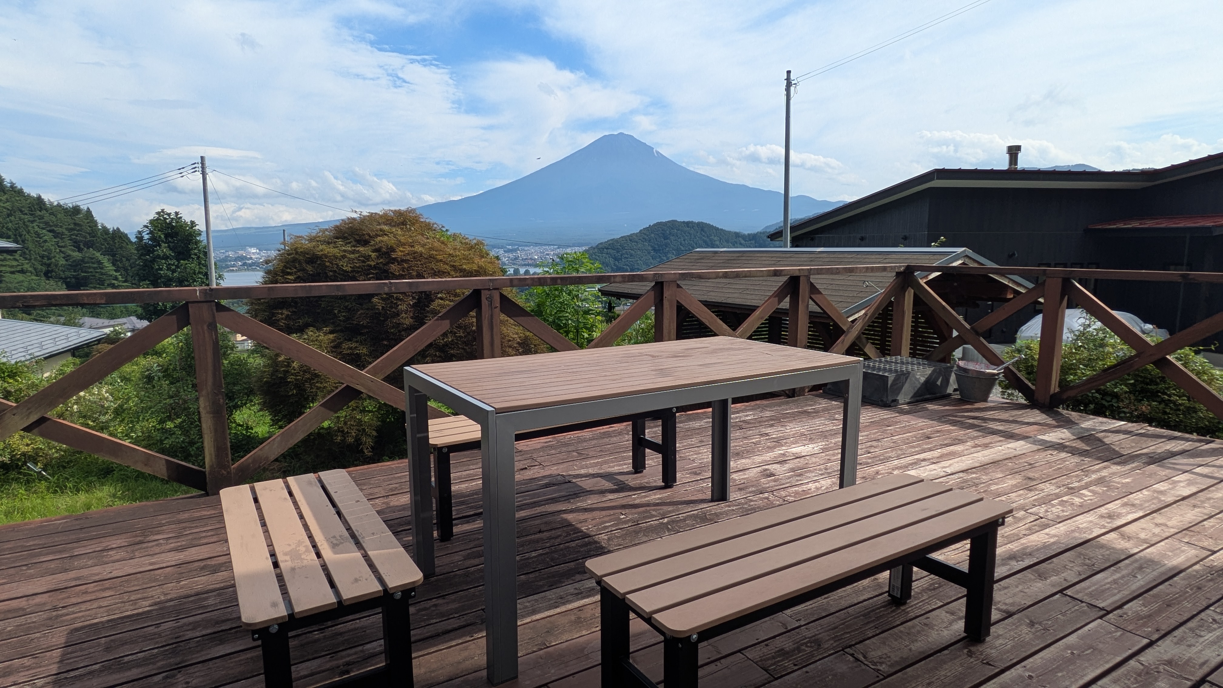 C棟　デッキからの富士山