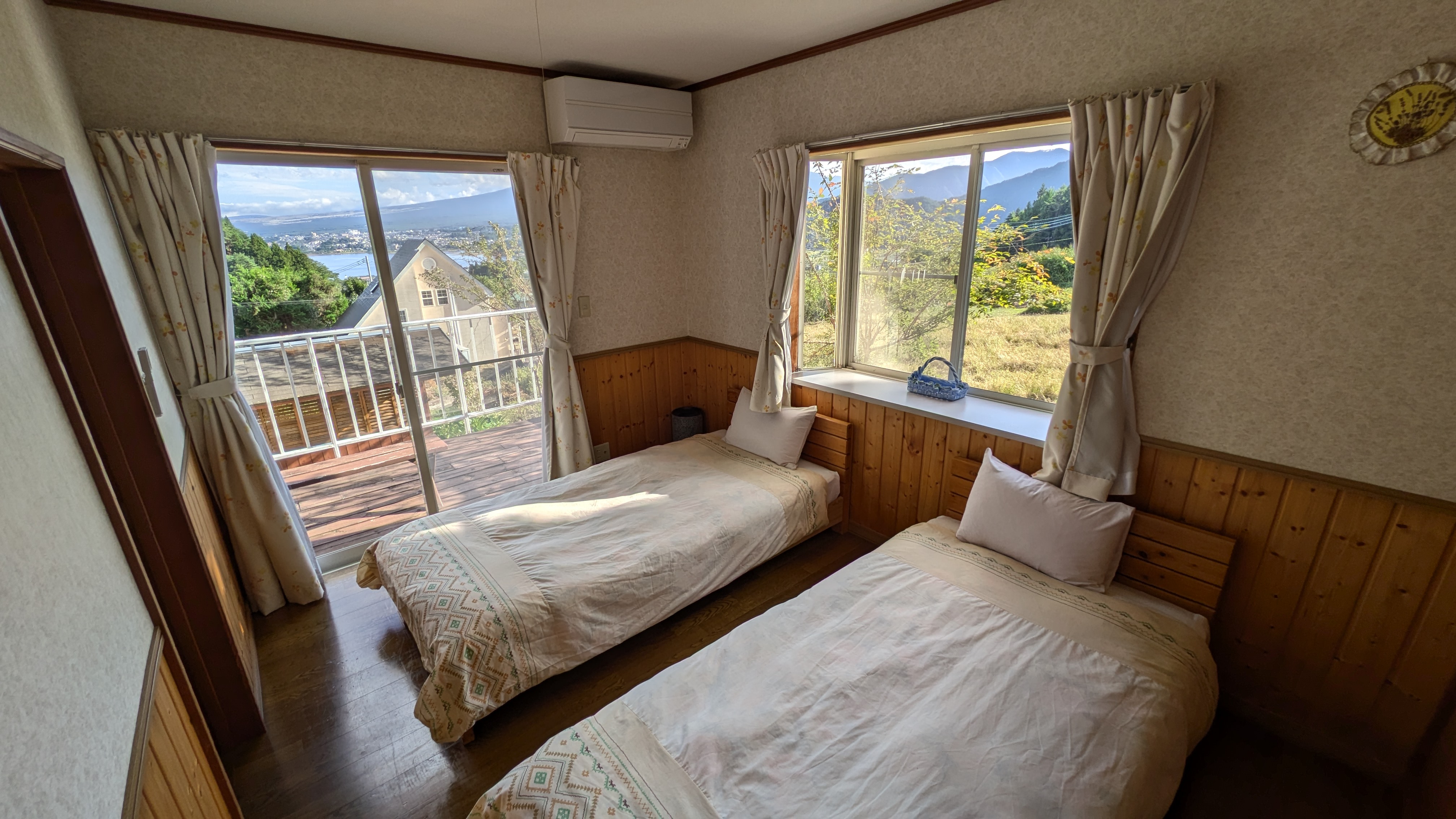 A棟　洋室ベッドルーム