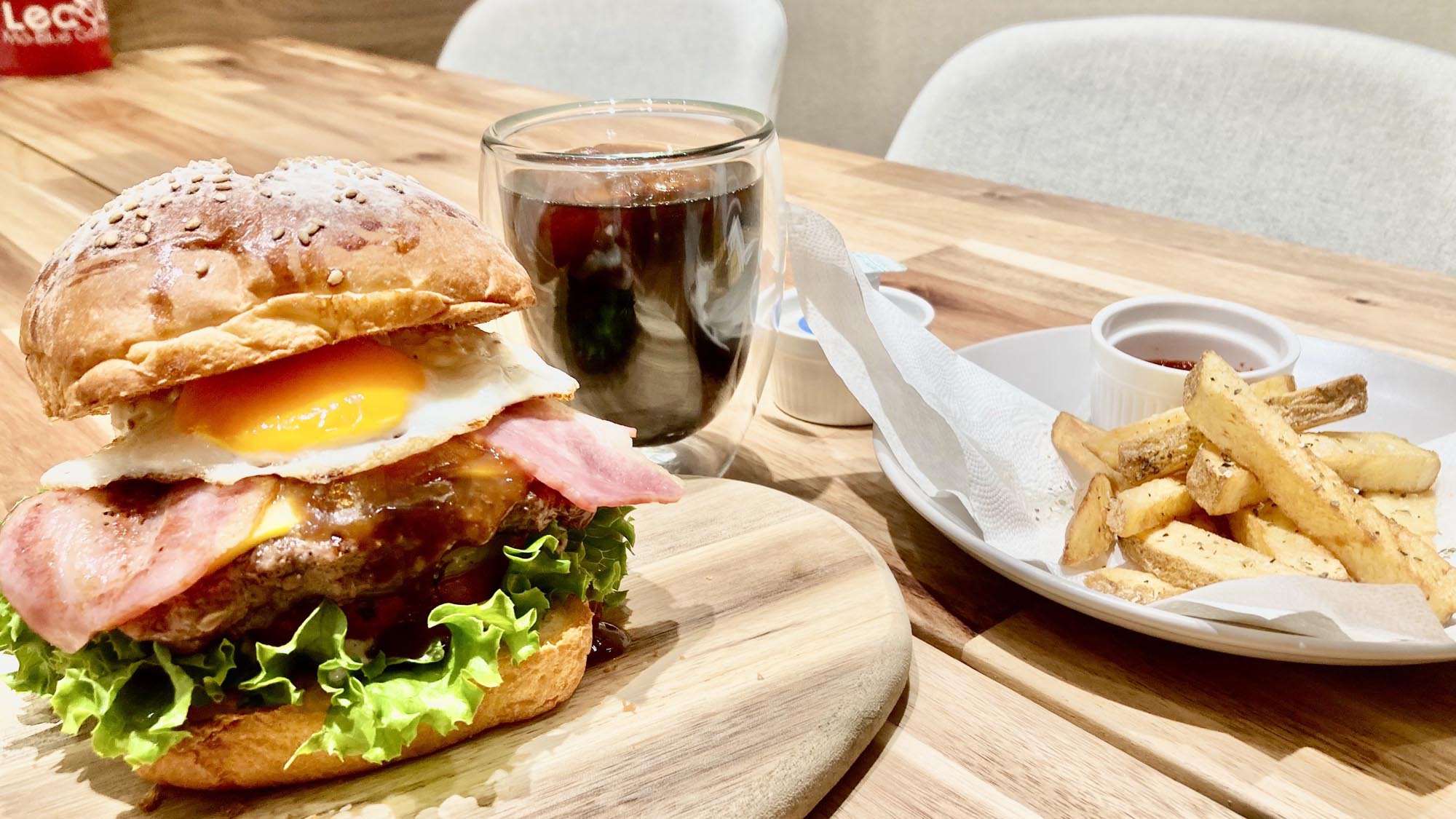 【1泊朝食付】朝食はハンバーガー＆ドリンクセットプラン♪