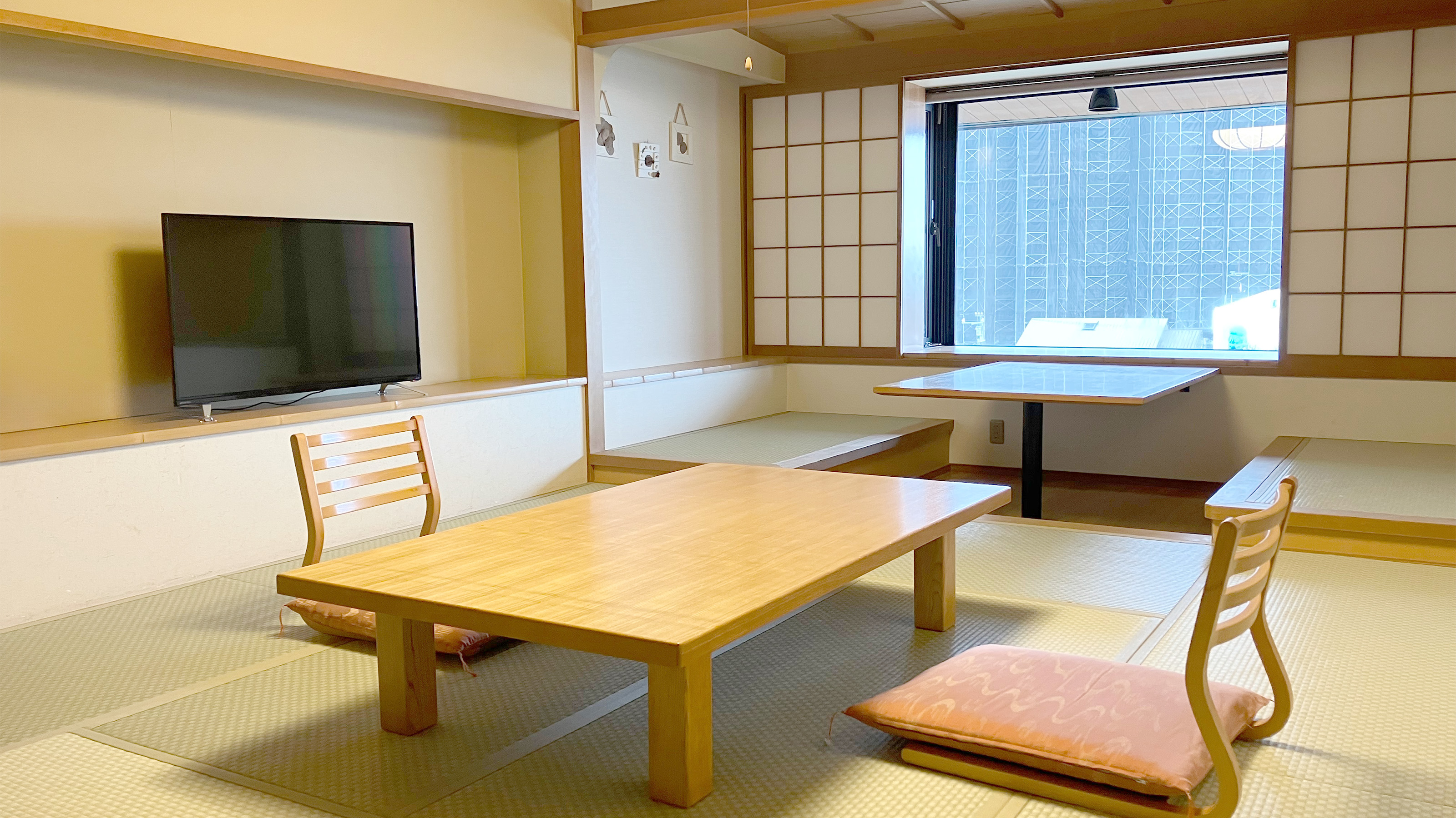 客室露天（川側）