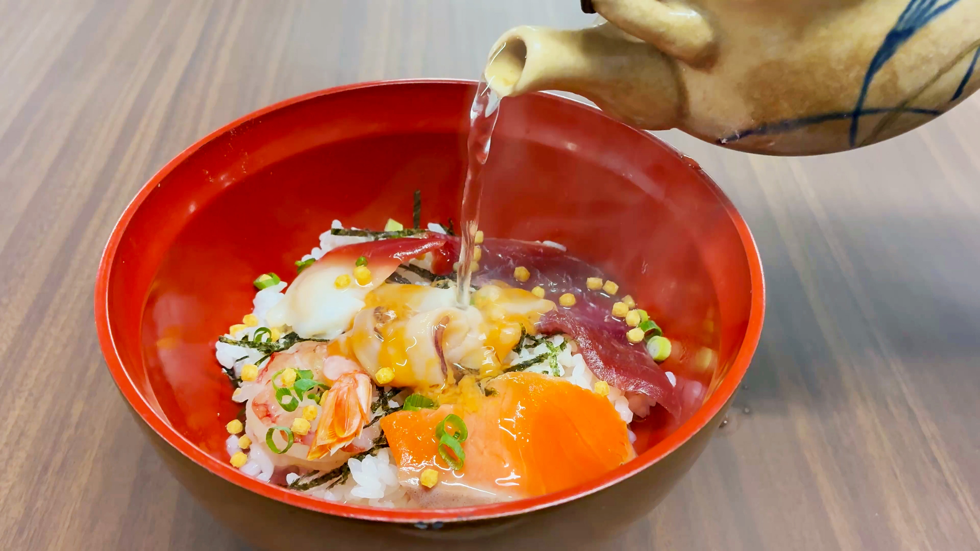 7種の海鮮丼＋塩辛茶漬け