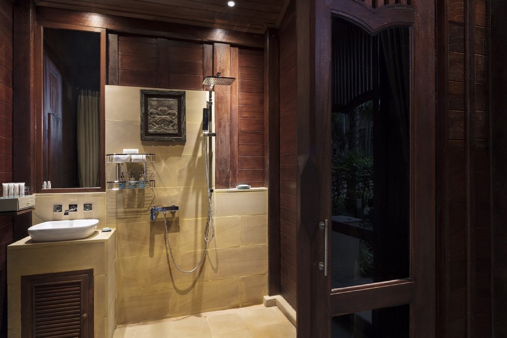 アヴァ二 スパ ヴィラー