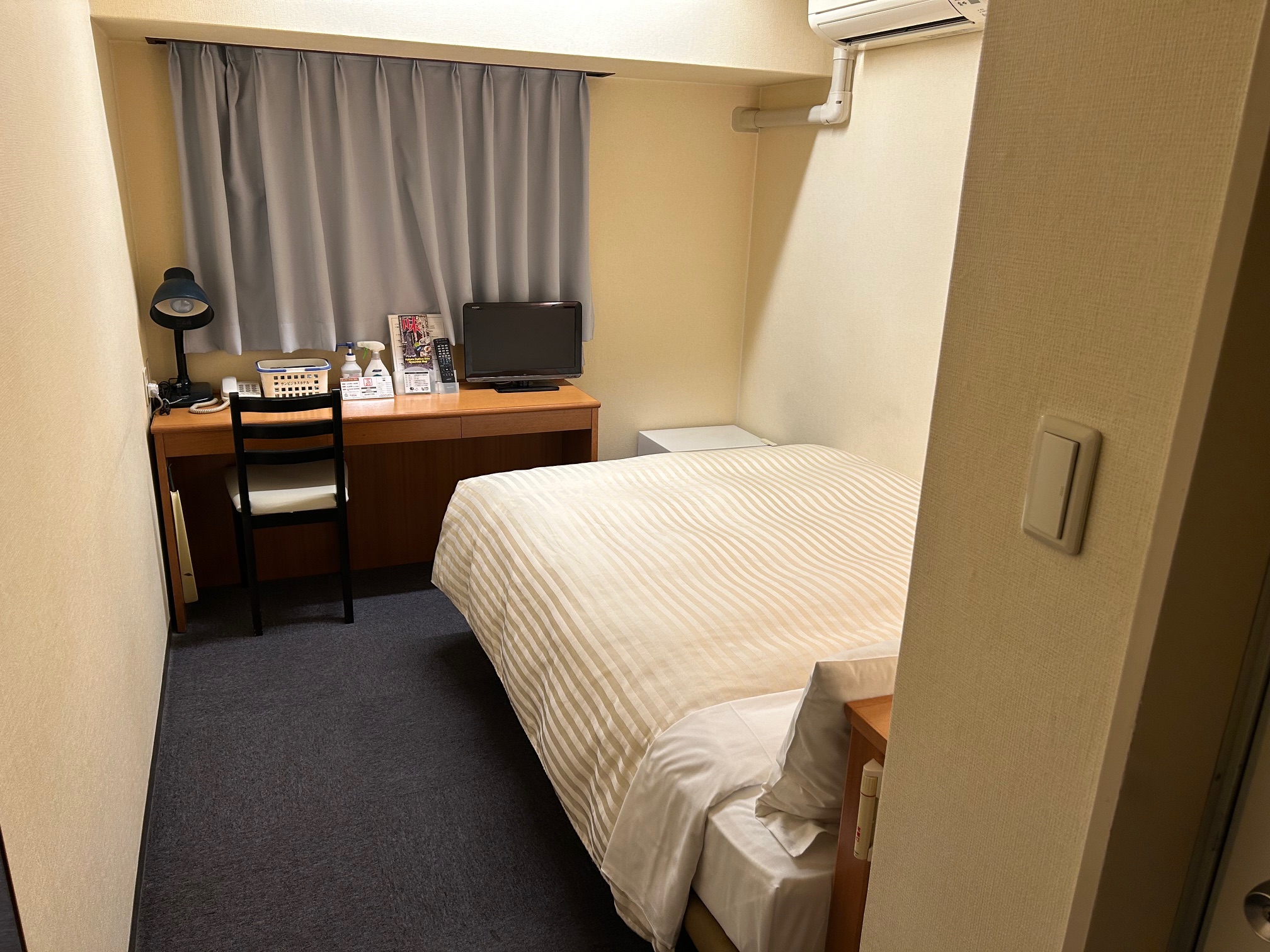 ベッド幅140㎝のダブルルーム