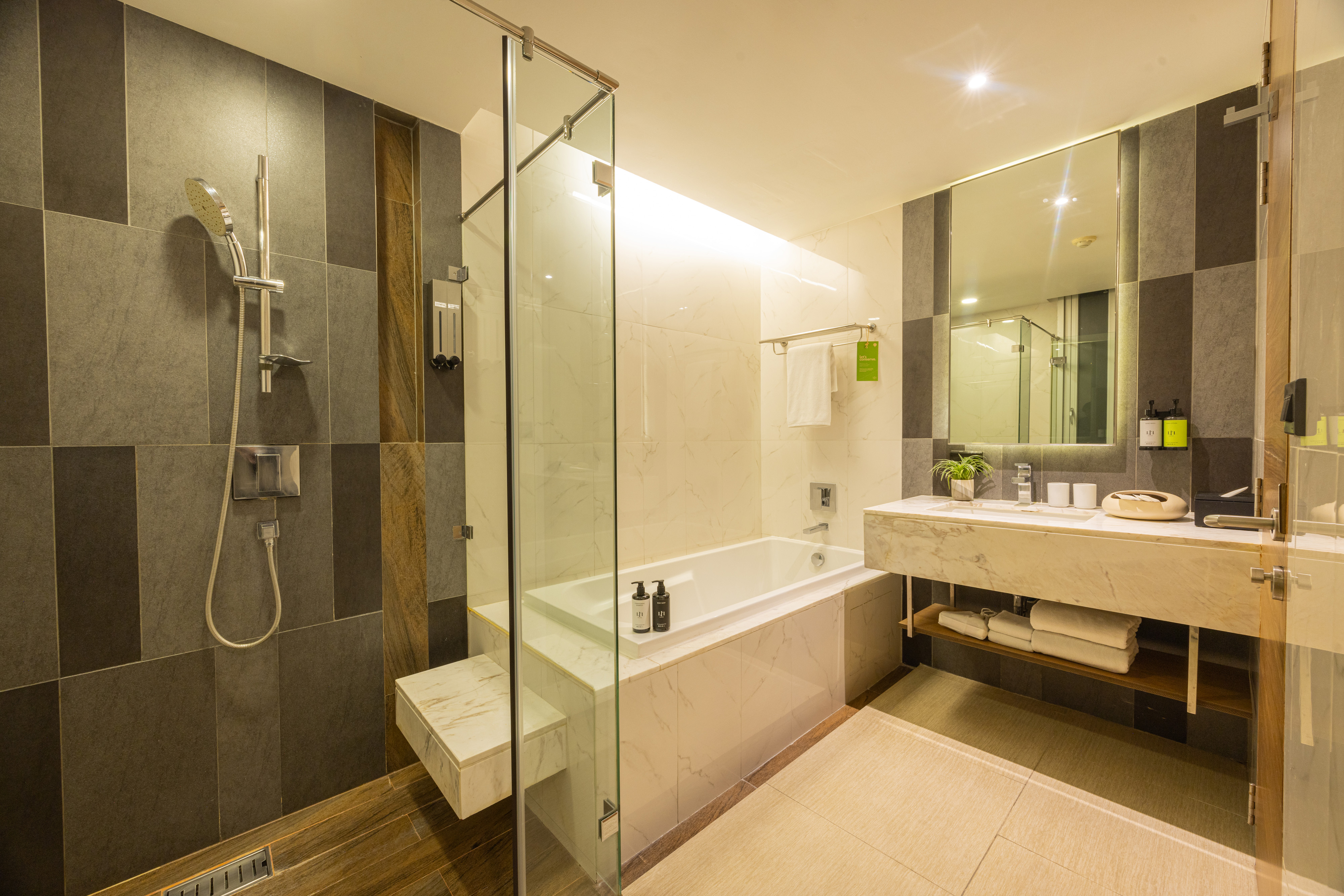 One Bedroom Superior Suite - Bathroom
