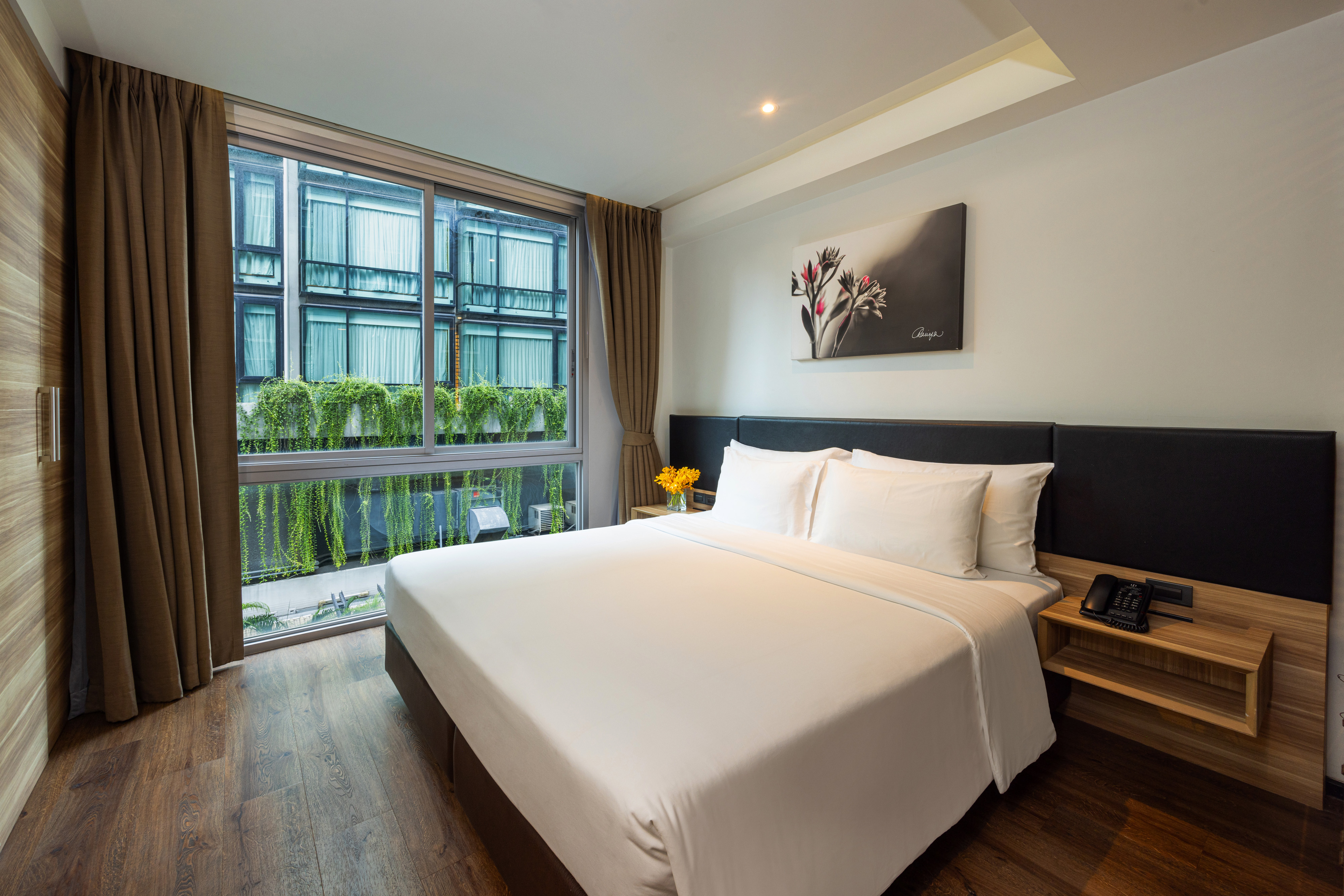 One Bedroom Deluxe Suite - Bedroom